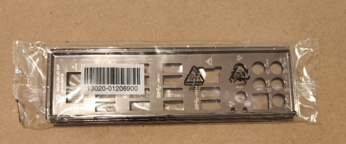 ASUS IO SHIELD FOR ASUS RAMPAGE V EXTREME USB31,RAMPAGE V EXTREME, SILVER