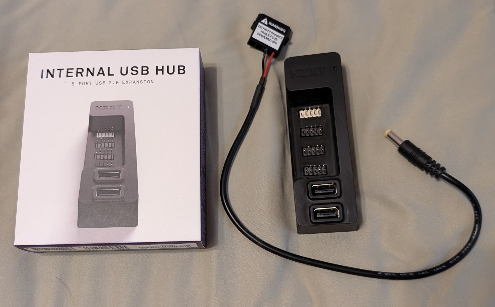 NZXT Internal USB Hub Controller, Black (AC-IUSBH-M1)