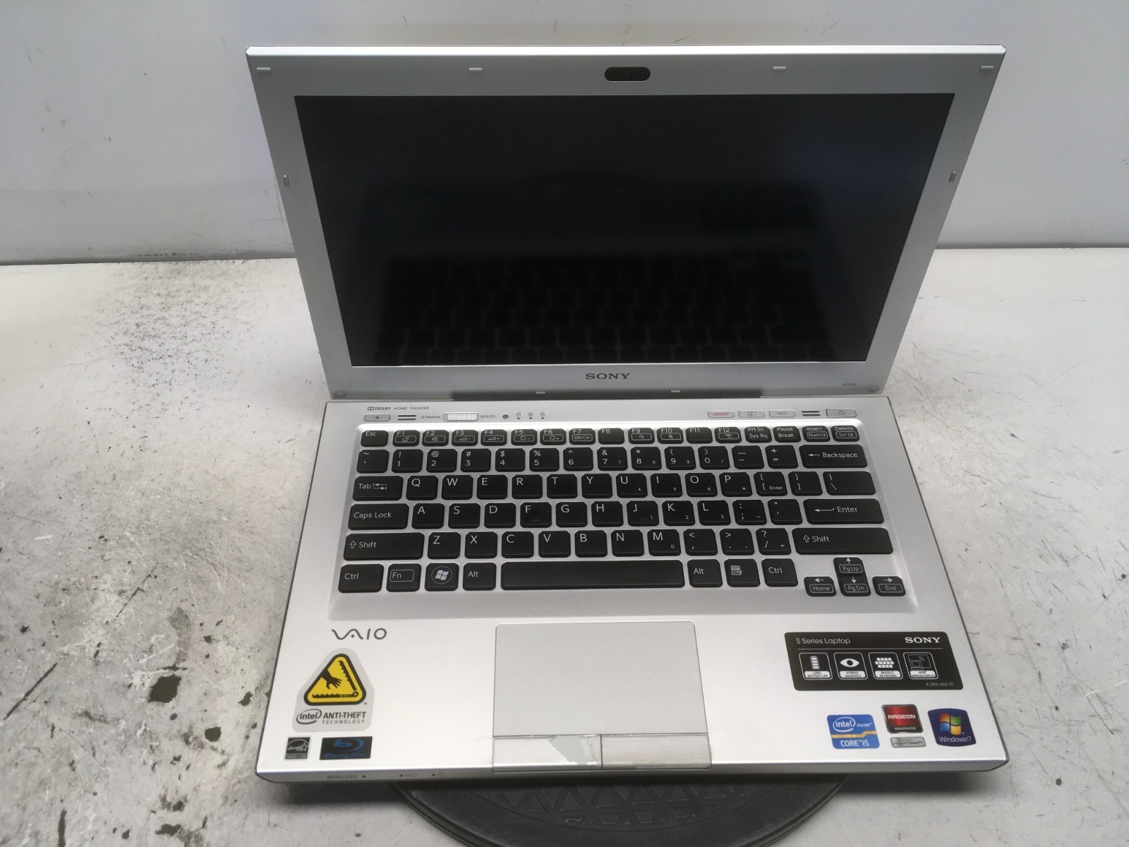 Sony Vaio VPCSC41FM Intel Core i5-2450M 2.5GHz 8 GB NO HDD No Batt
