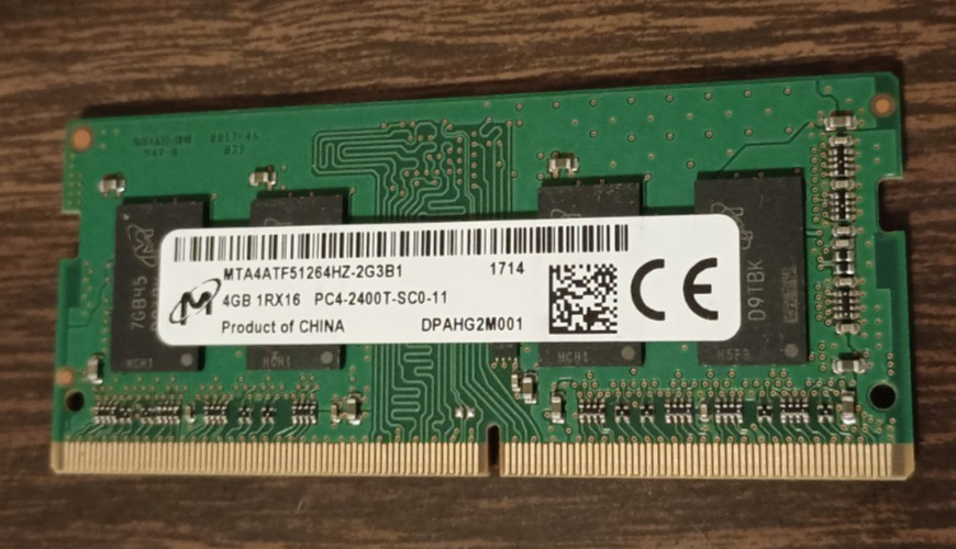 Micron 4GB DDR4 SO-DIMM 260Pin Memory Module - 1Rx16 PC4-2400T-SC0-11