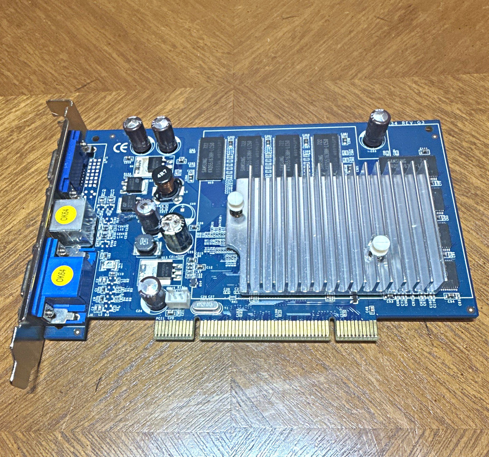 PNY GeForce FX5200 PCI Graphics Card Dual VGA S-Video Multi Monitor AS-IS