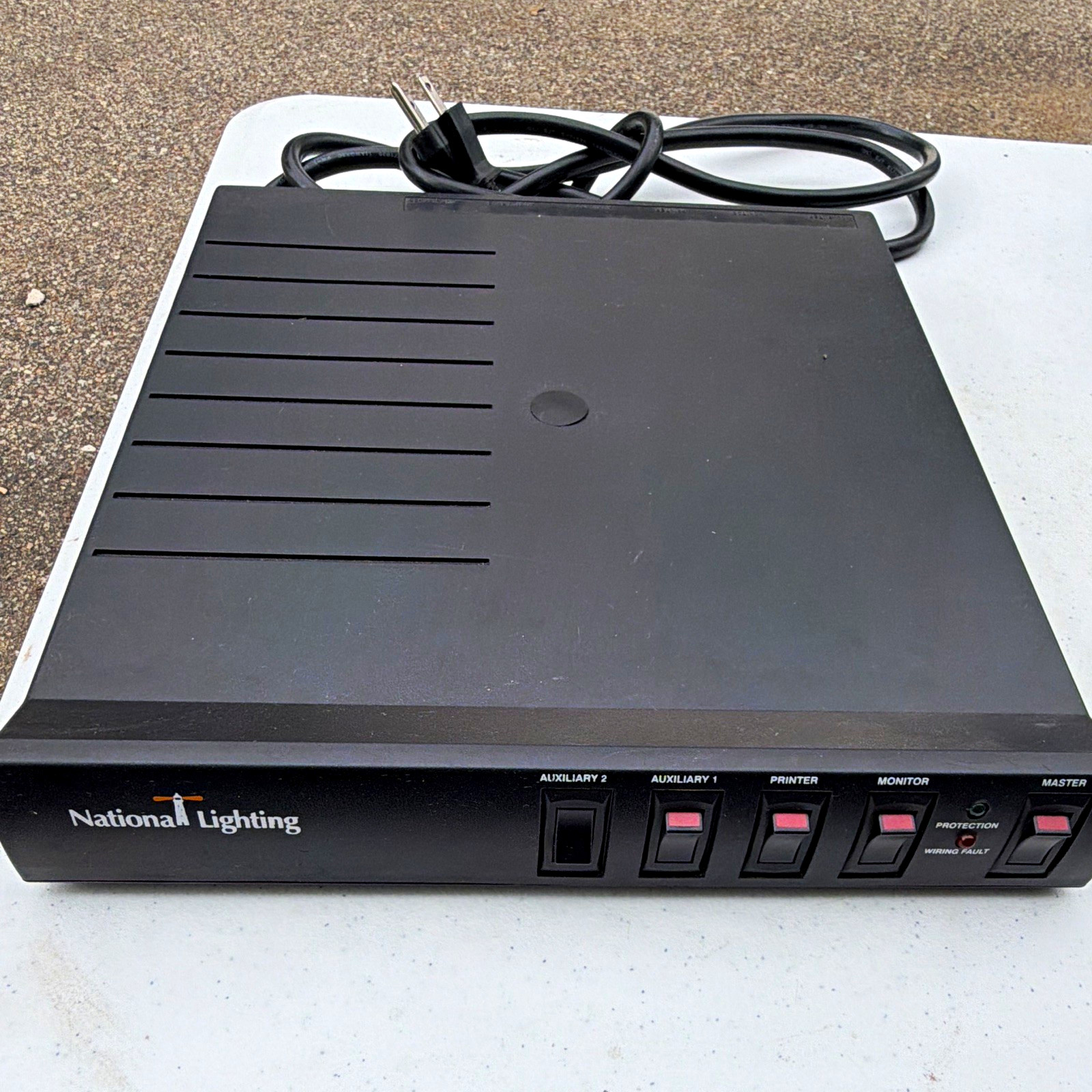 National Lighting PC200 Surge Protector Power Strip, 6 Outlets 125V 15A