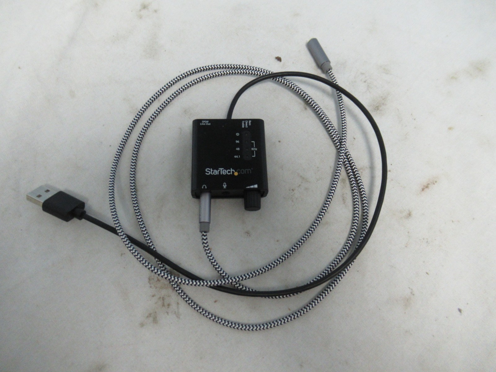 StarTech USB Sound Card Adapter ICUSBAUDIO2D (S3)
