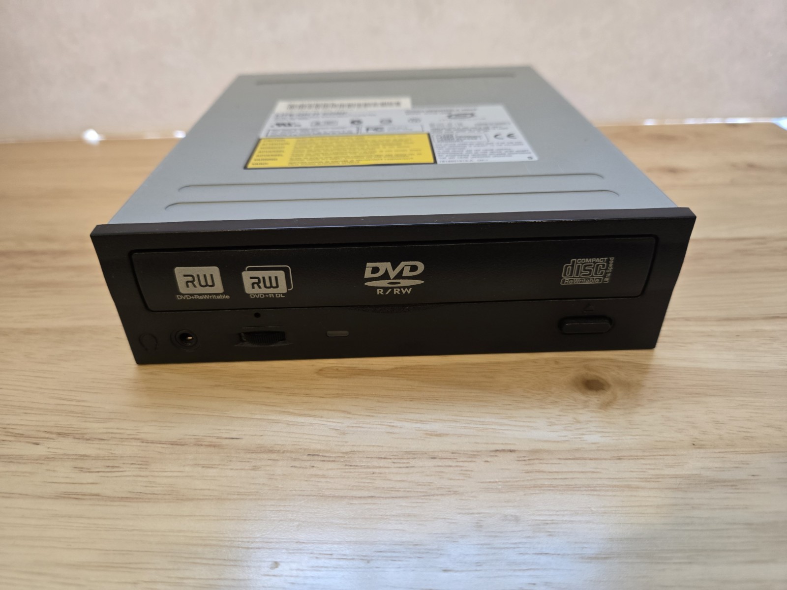 LITE-ON SOHW-1633S DVD/CD Rewritable Drive SOHW-1633S- Black Bezel IDE