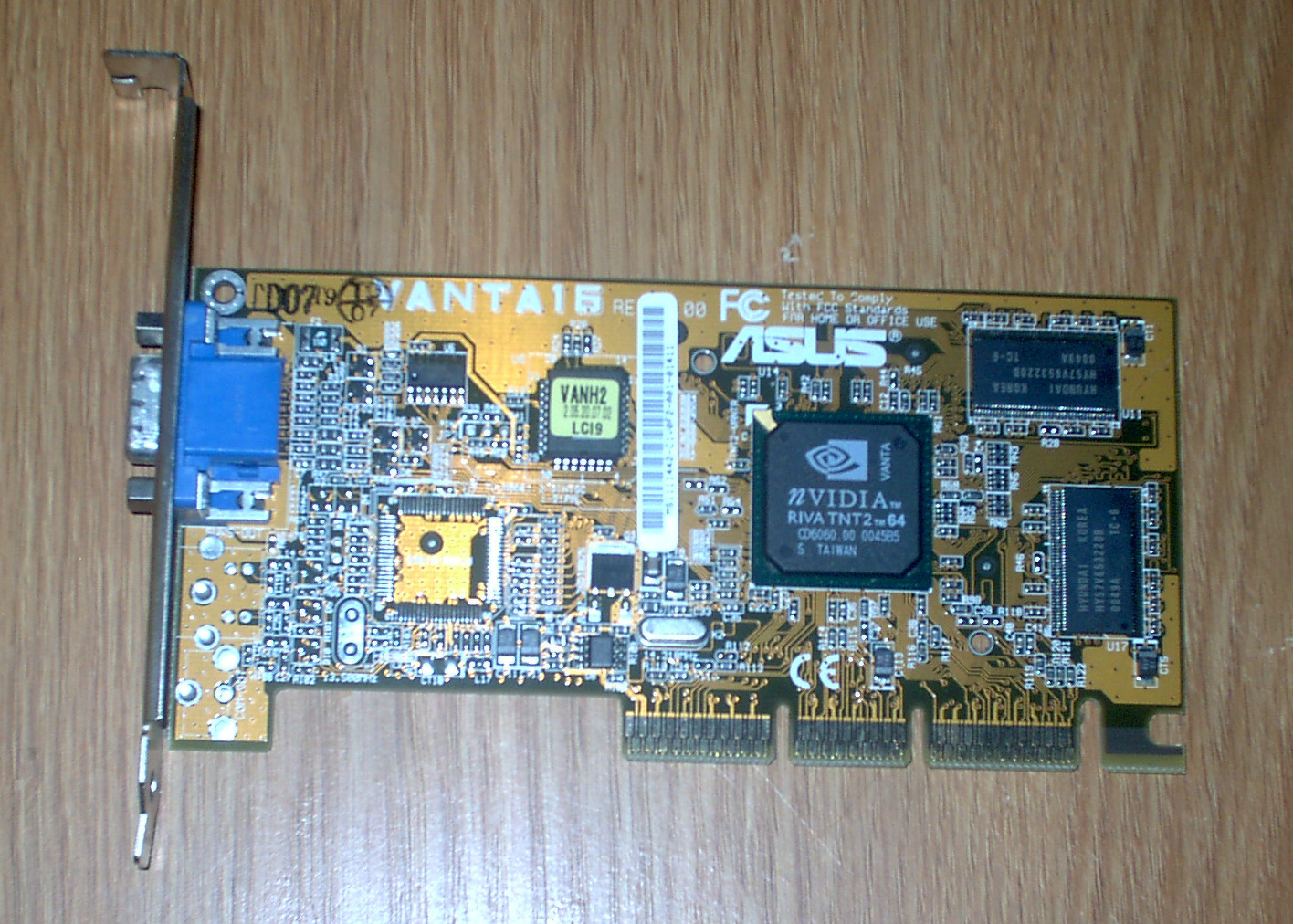 ASUS Nvidia Vanta16 Desktop Video Card RivaTNT62 64 AGP 5185-5140