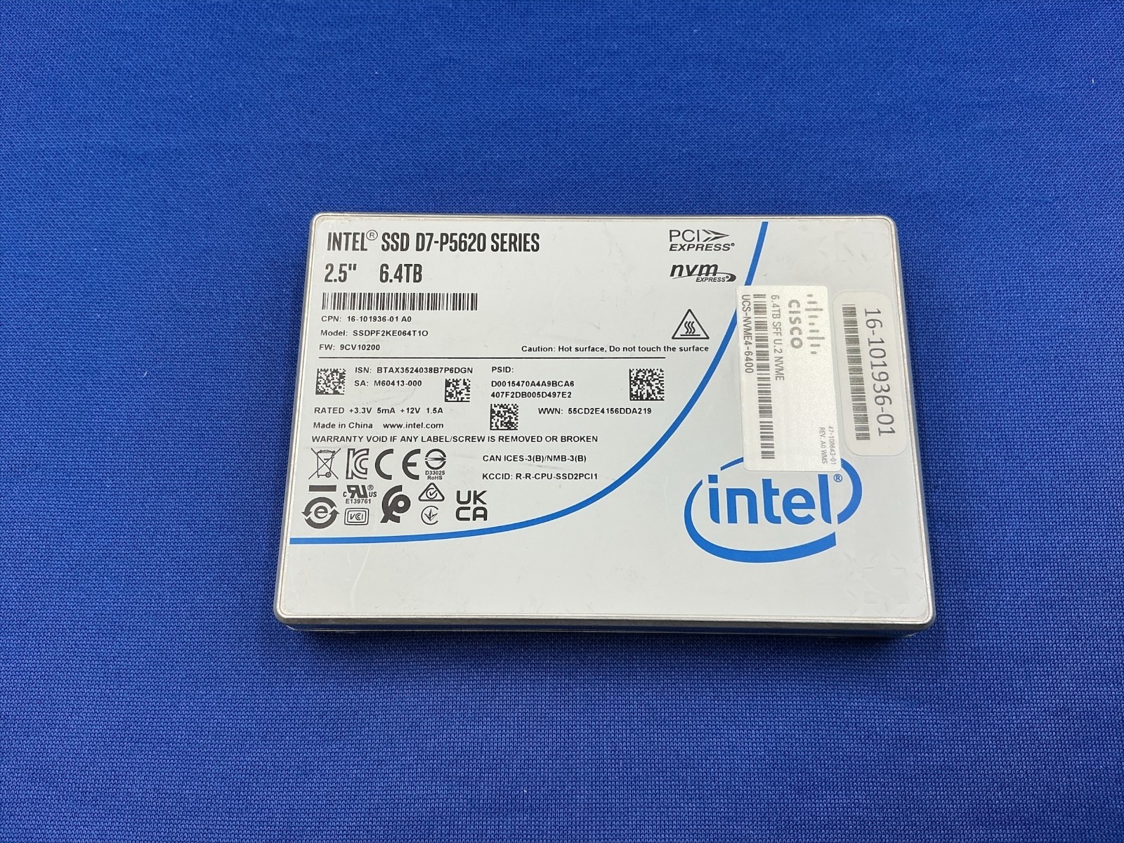 CISCO Intel D7-P5620 Series 6.4TB NVMe PCIE4.0 U.2 2.5'' SSD SSDPF2KE064T1O