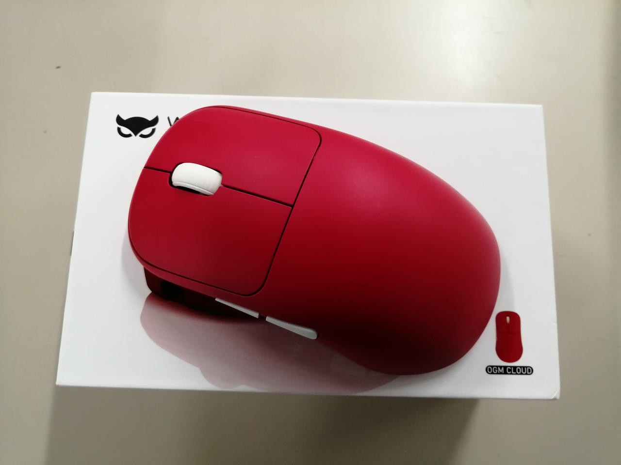 WAIZOWL Gaming Mouse 8000Hz Support Slim Symmetrical Design Used From Japan