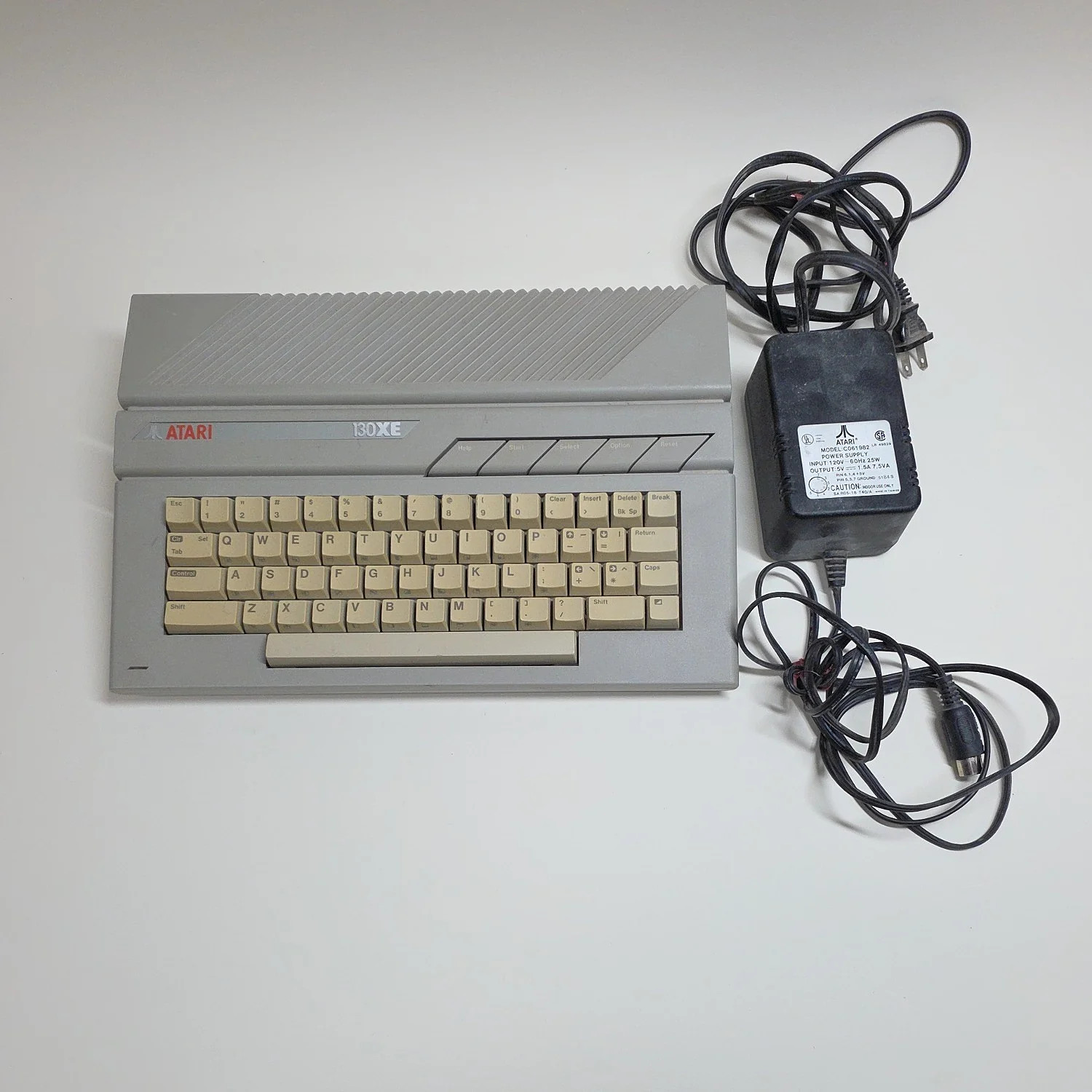 Broken Atari 130XE Console System 130XE No Power