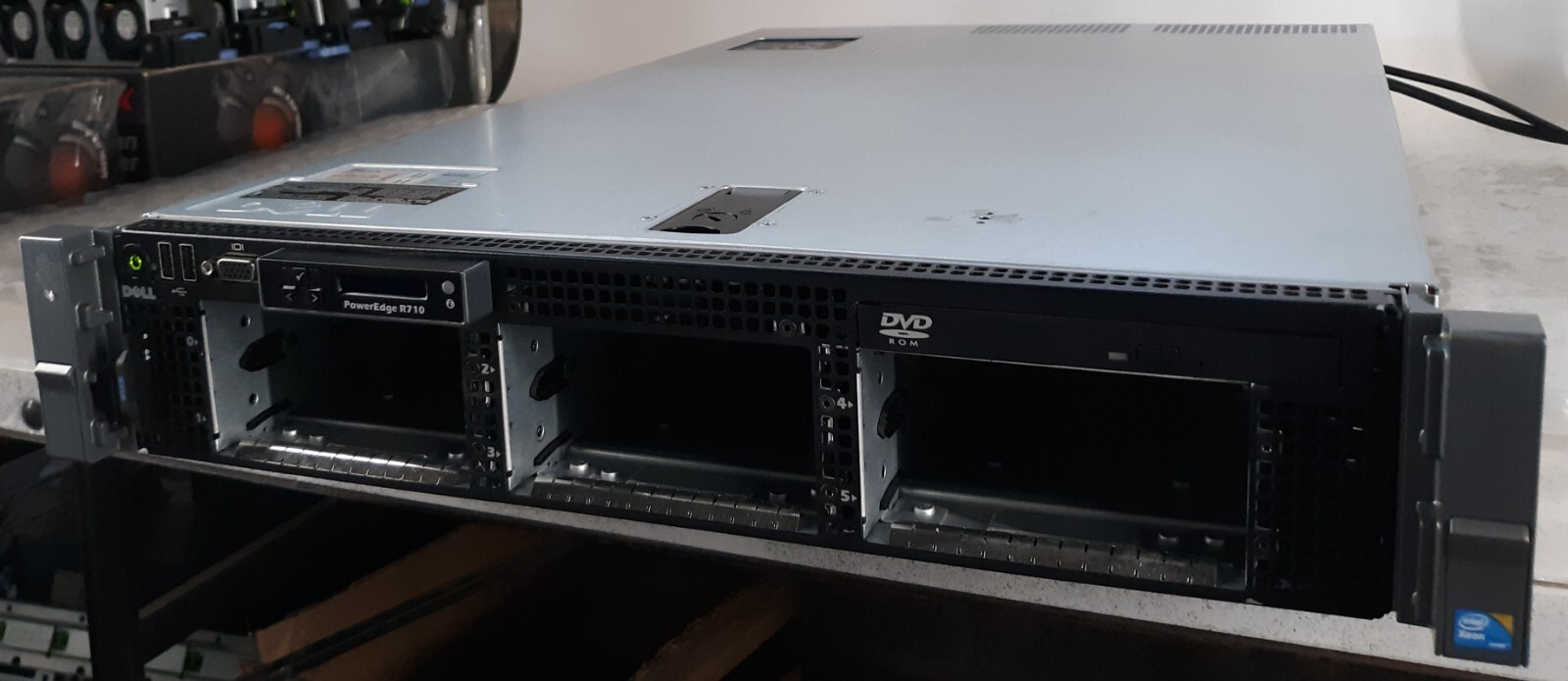 Dell PowerEdge R710 E02S Intel Xeon X5550 NO RAM HDD Server w/ 2x 870w PSU