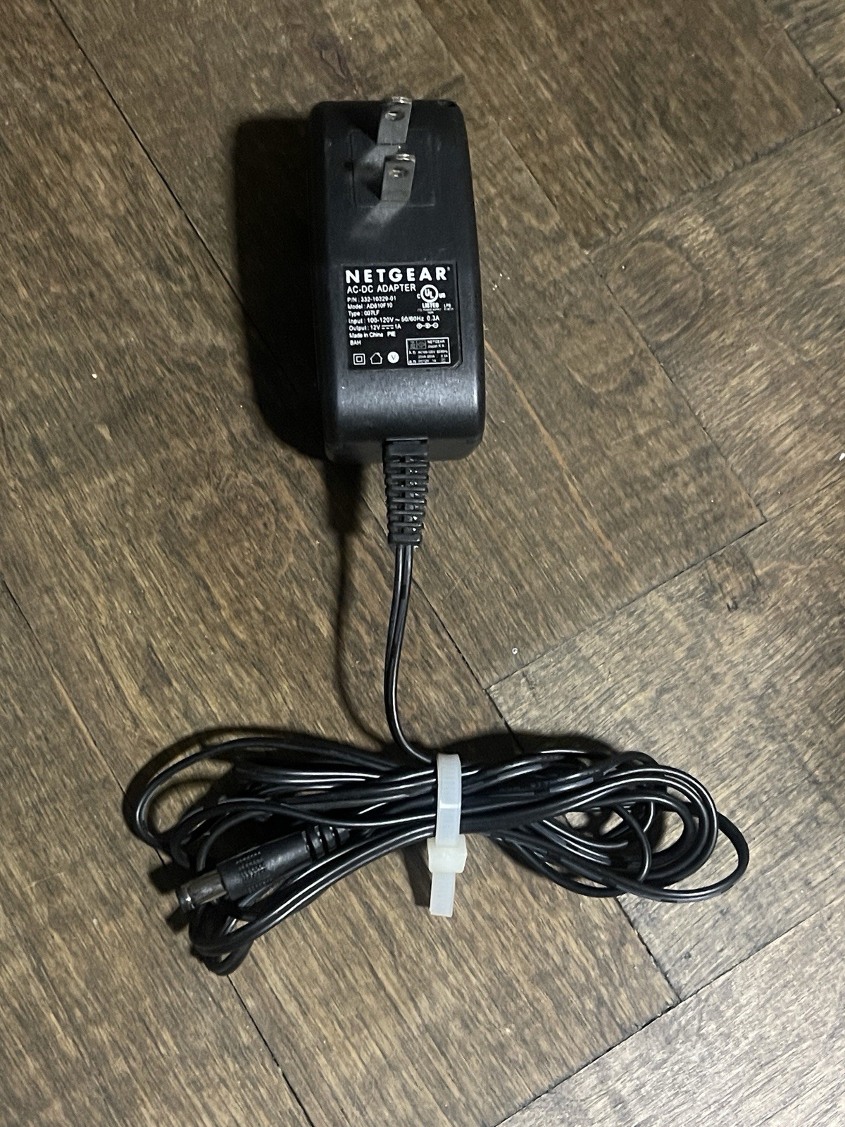 Genuine Net Gear AD810F10 Output 12V 1 A Power Supply Adapter A50
