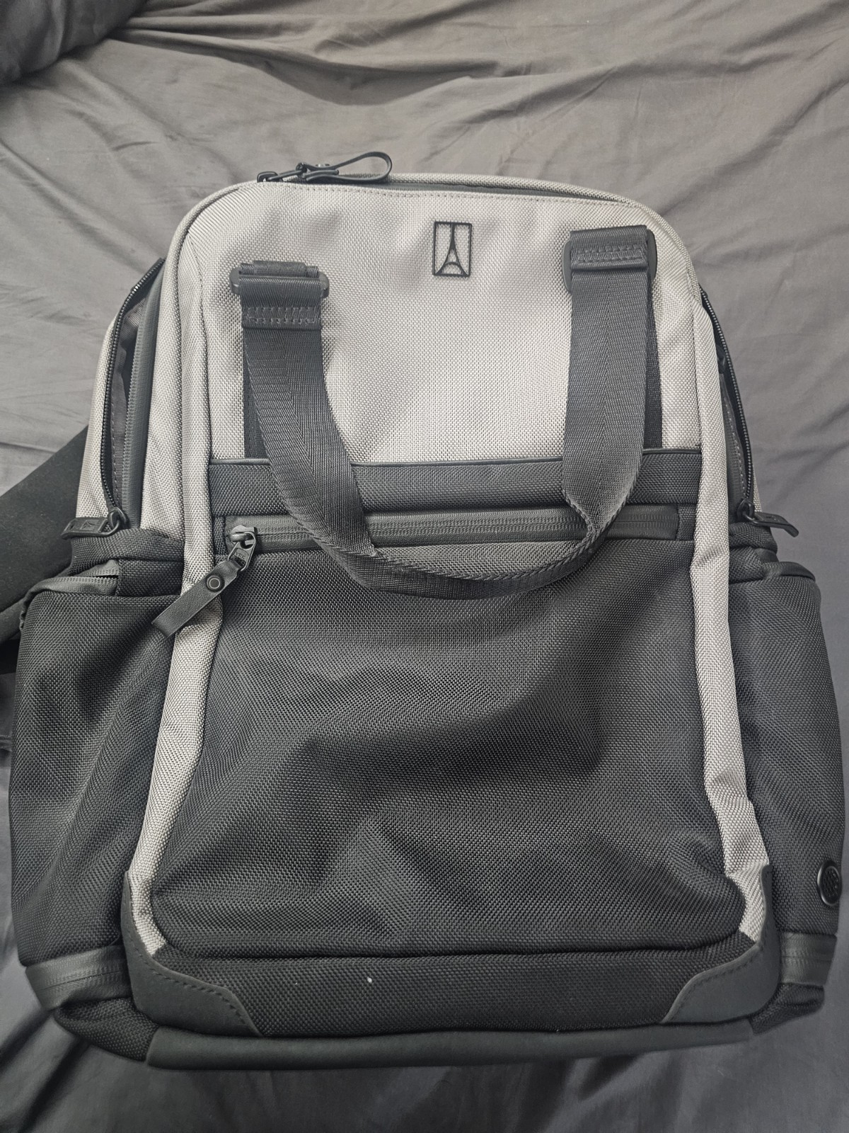 Travelpro Altitude Medium Expandable Travel Laptop Backpack 25-30L New