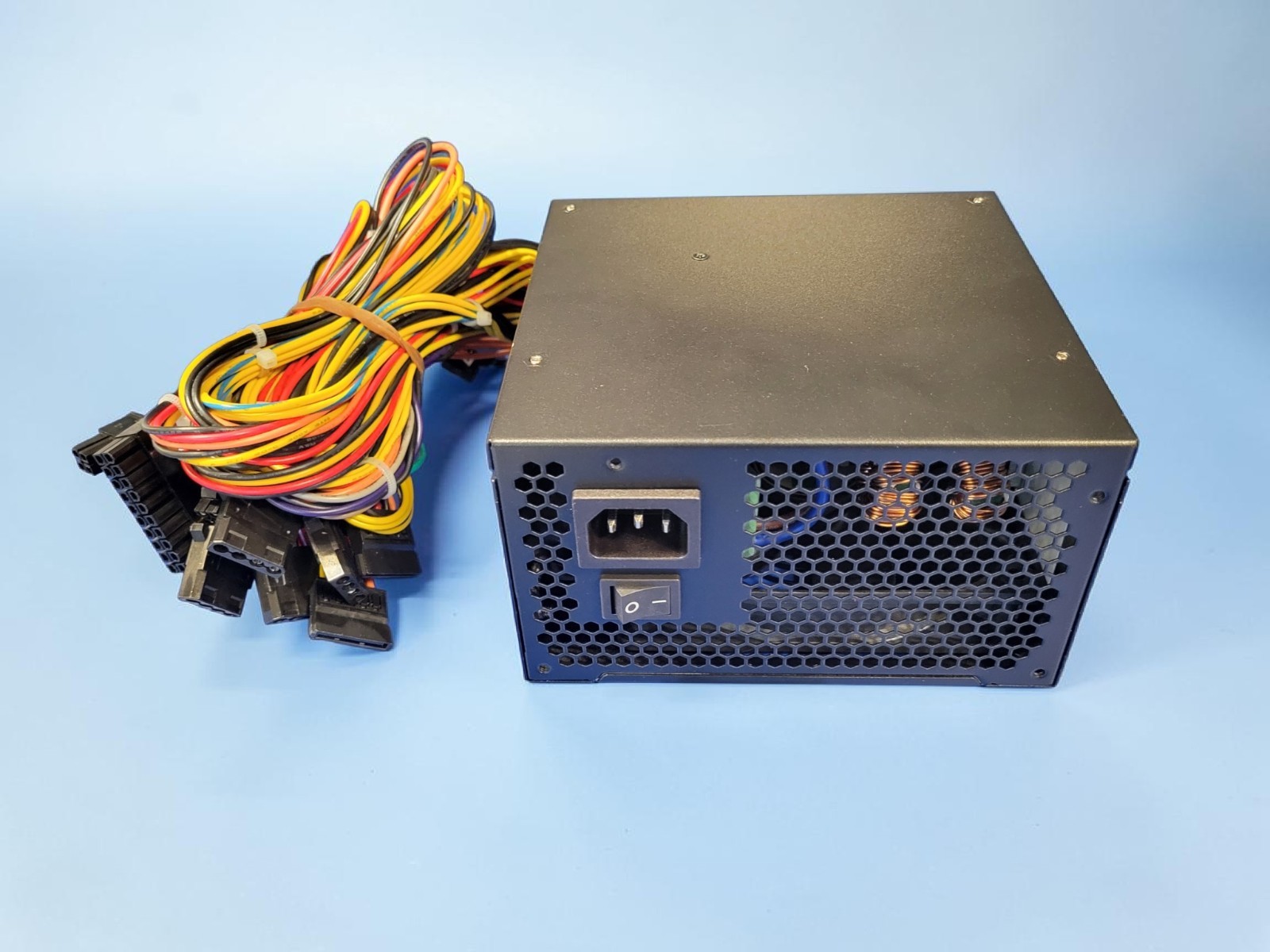 HEC Group HEC-550TB 550W 20+4-Pin ATX Desktop Power Supply