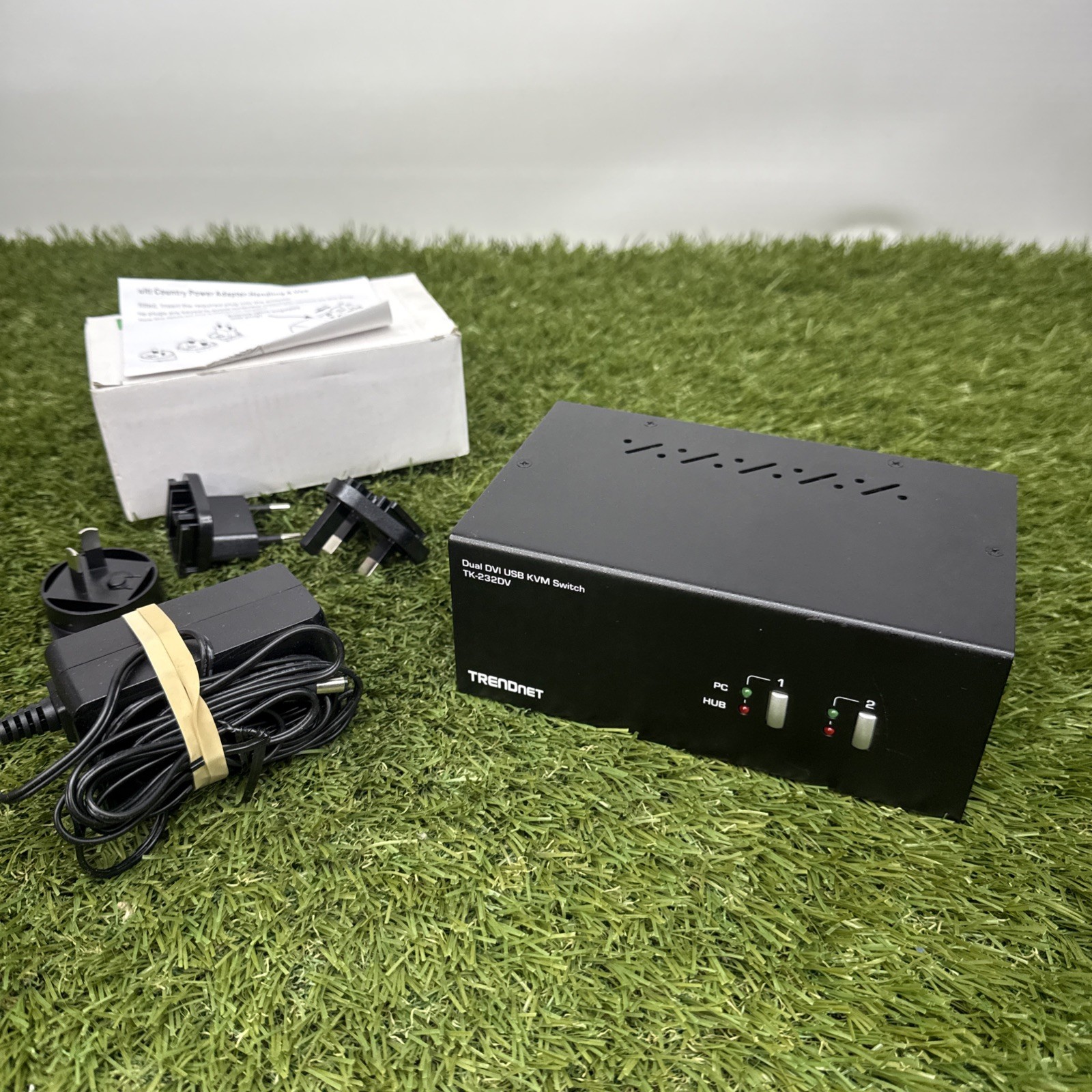 TRENDnet TK-232DV 2-Port Dual Monitor DVI KVM Switch