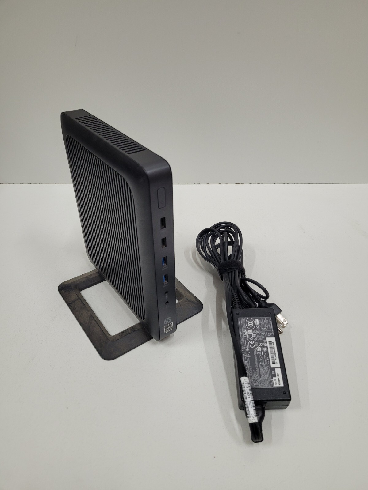 HP T620 Thin Client AMC GX-217GA  1.65GHz Dual Core 4 GB, 8GB SSD