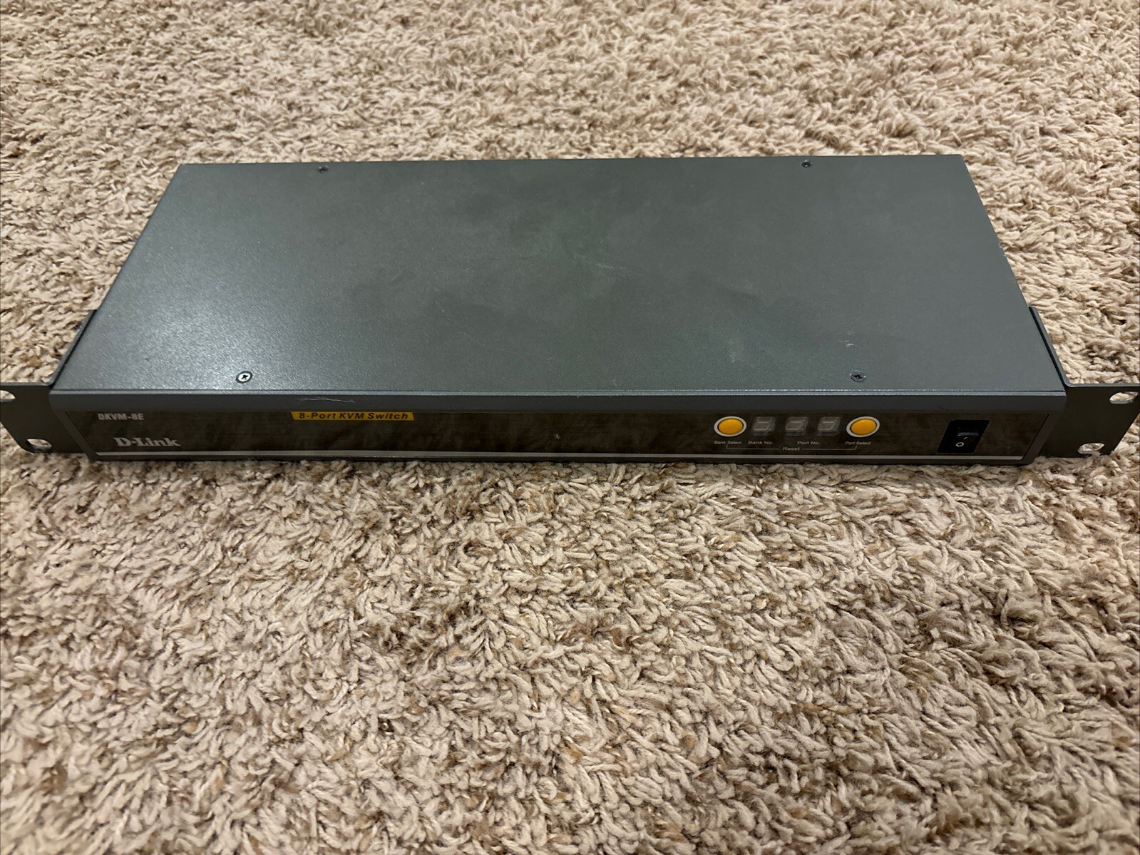 D-Link DKVM-8E 8-Port KVM Switch