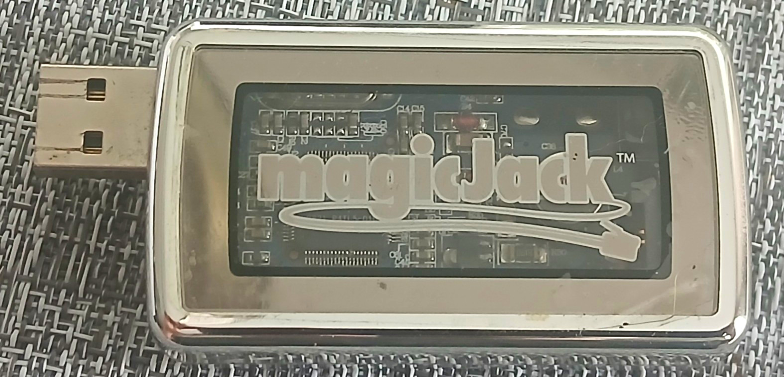 magicJack #A921 USB VoIP Home Phone Adapter, RJ-11 Phone Jack, 1 Line, Silver