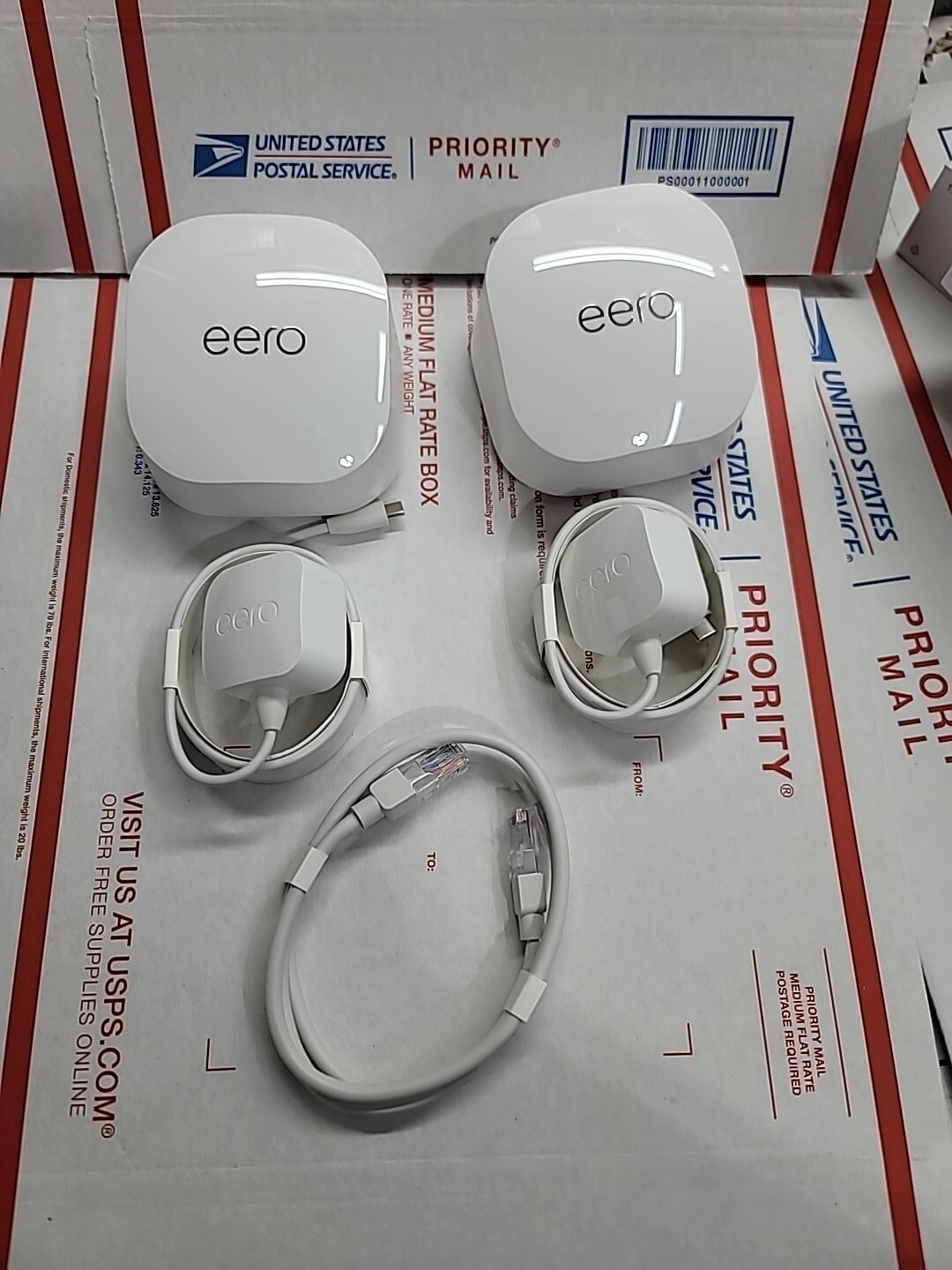 2x eero 6+ plus 2 pack 5g/2.4g Mbps 2 Port  Wireless Router - R010211 *NEW*