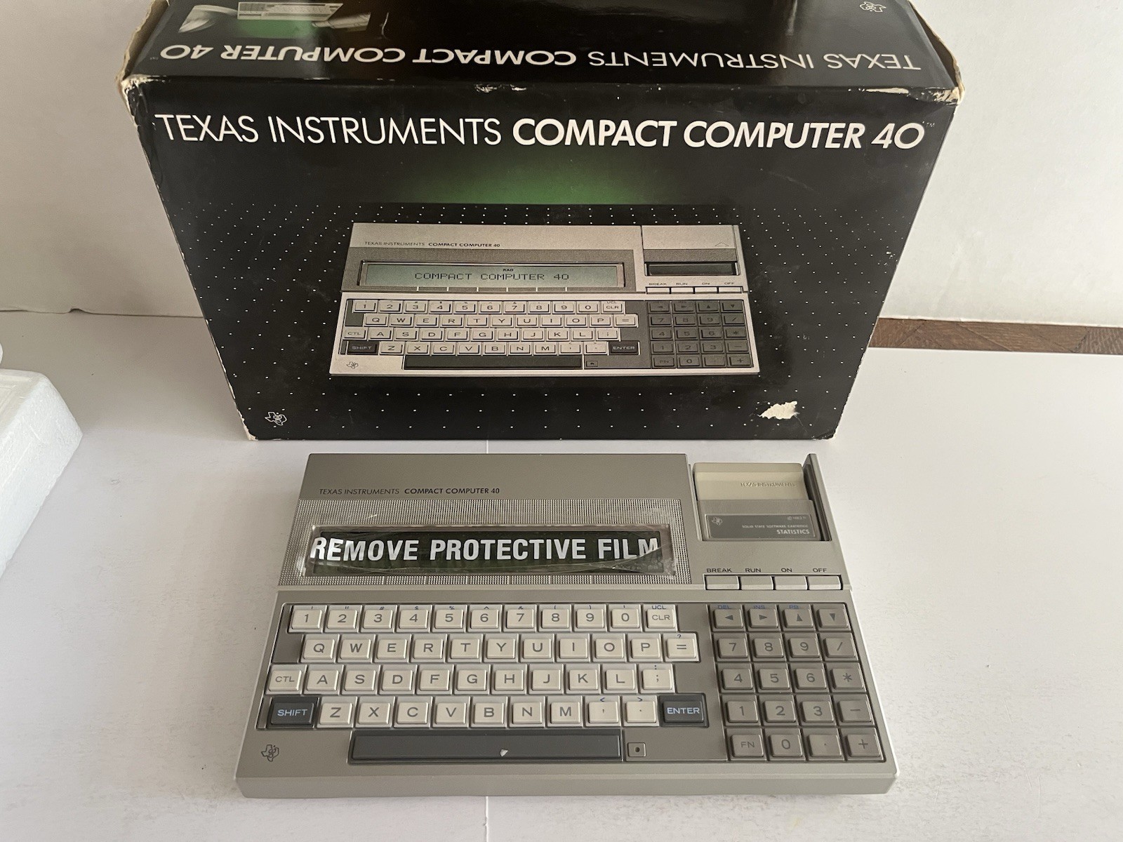 VINTAGE TEXAS INSTRUMENTS TI COMPACT COMPUTER 40 1983 W/Box Great Cond Works