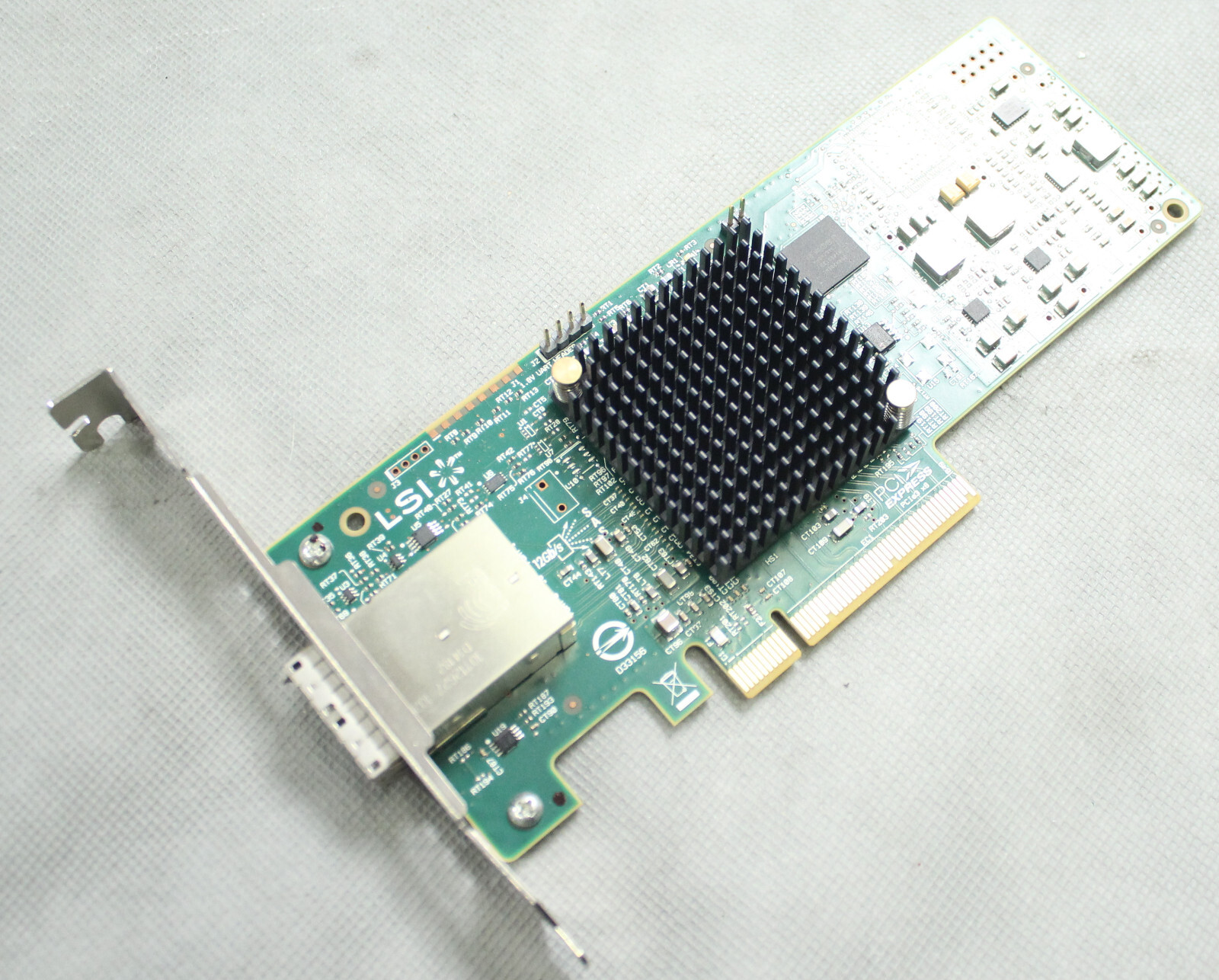LSI SAS 9300-8e 12G SAS 6G SATA 8-Port PCI-E x8 Host Bus Adapter HBA
