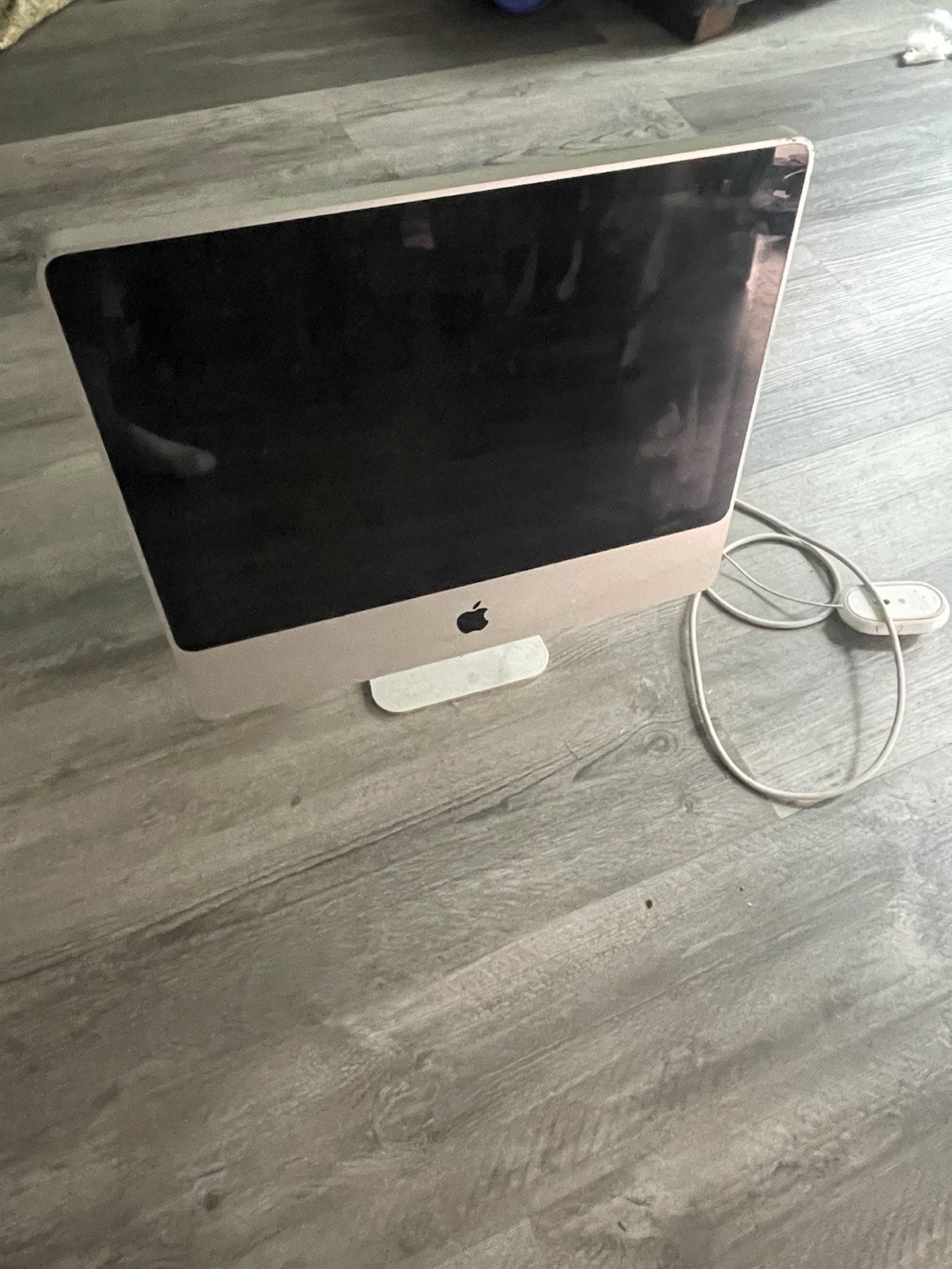 Apple iMac Series All-in-One Desktop Computer (iMac Model), Silver