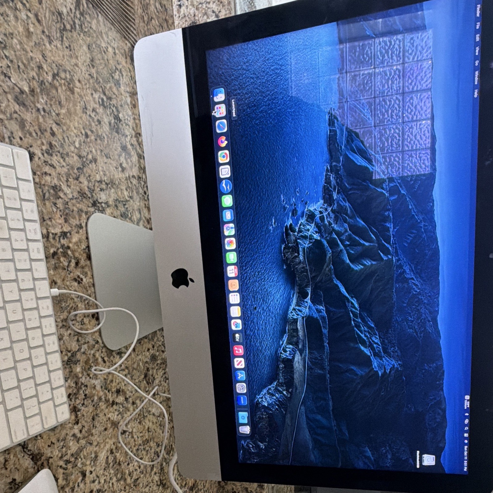 2017  iMac Desktop Retina 4k Model 21.5 -inch Screen Upgraded Solid State Drive