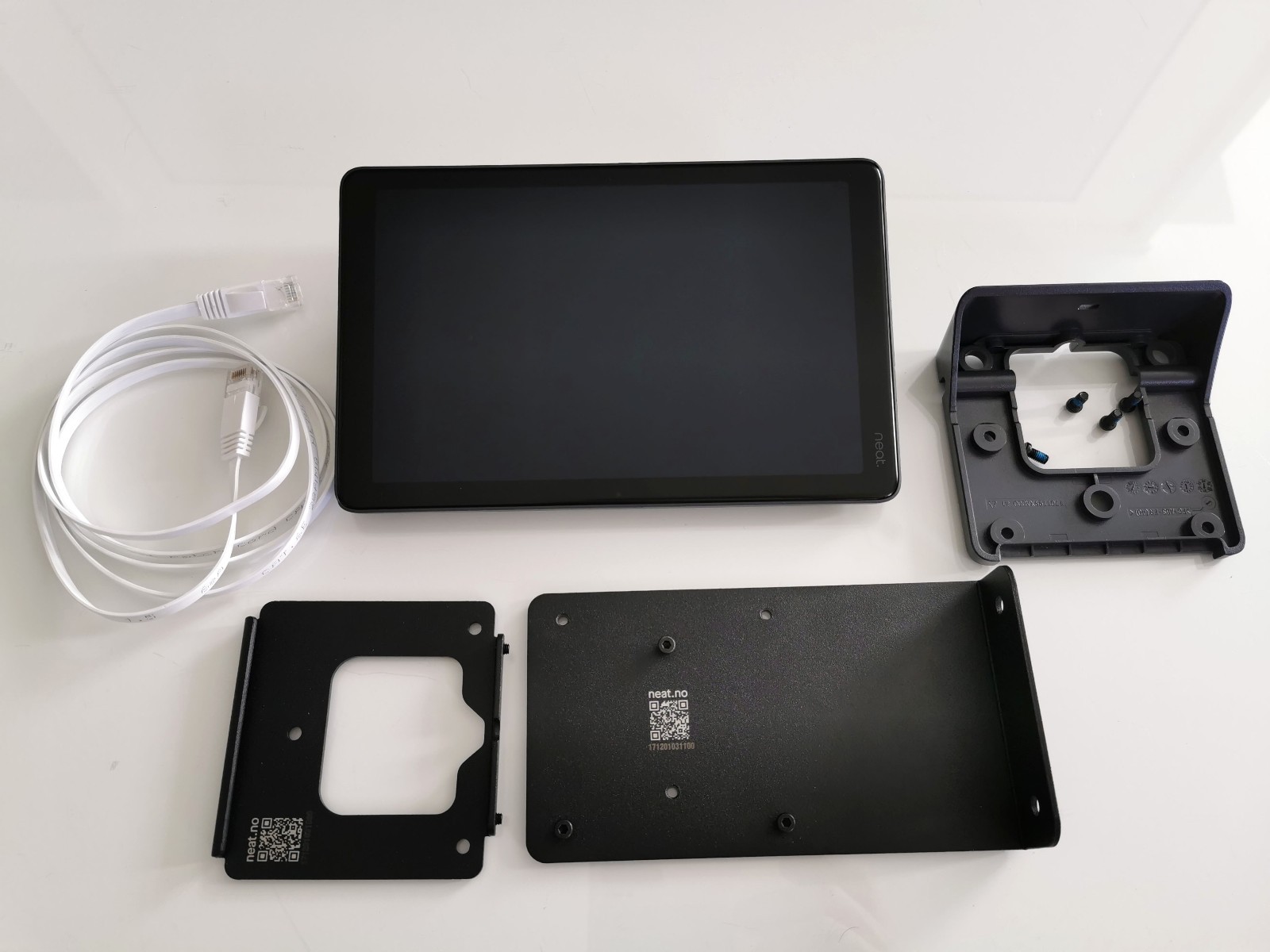 Neat Pad SE Video Conferencing 8" Touch Screen Controller Scheduling Display
