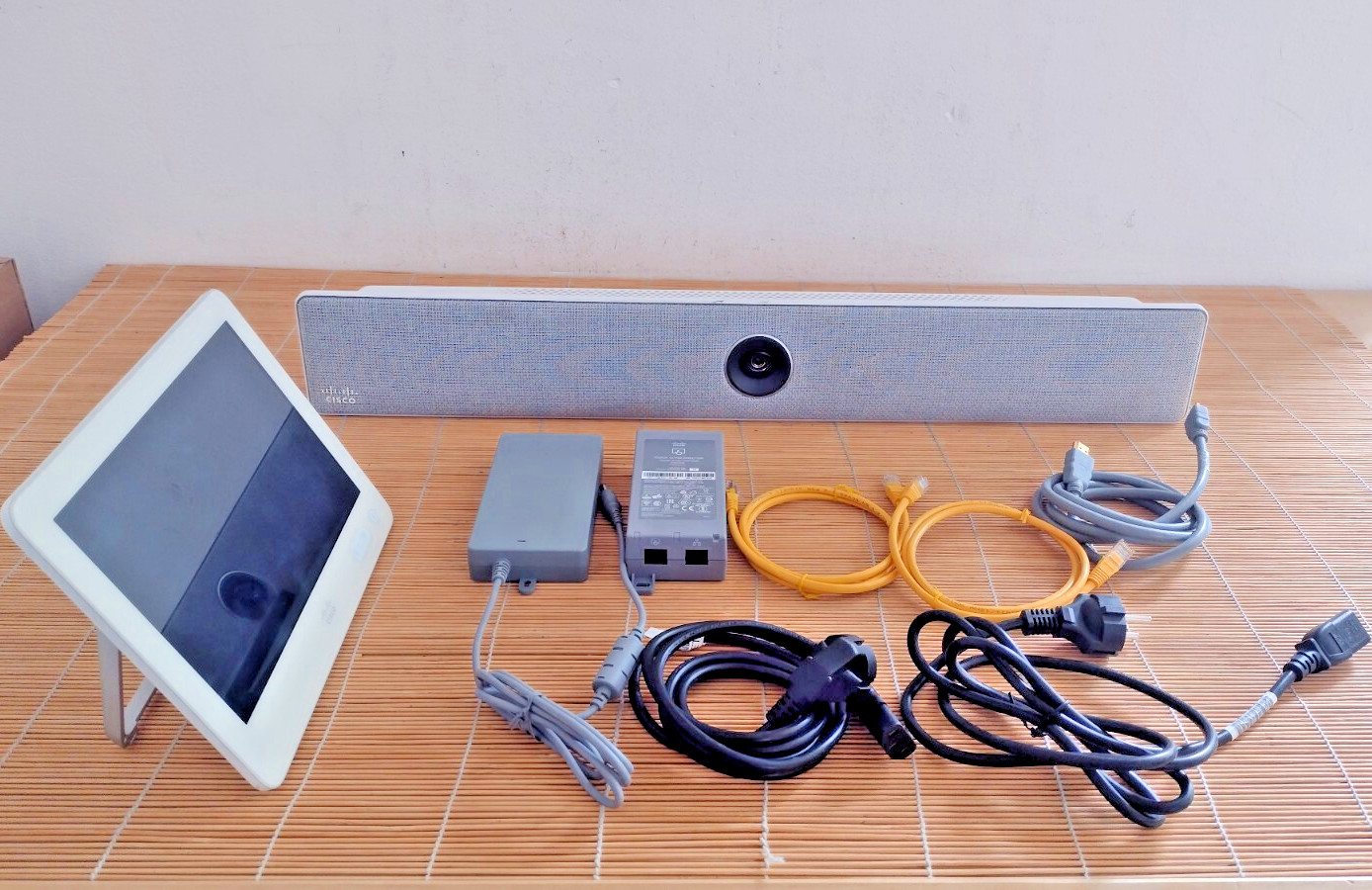 Cisco Webex CS-KIT-K9 CS-KIT-S-UNIT with Encryption and Multisite signs of use
