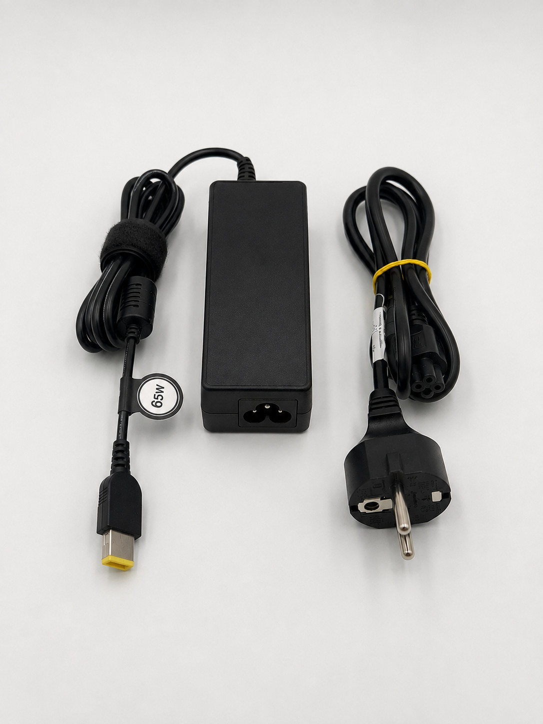 Genuine Lenovo Laptop / Notebook Power Adapter 65W Watt 20V-3.25A Slim Tip Connector