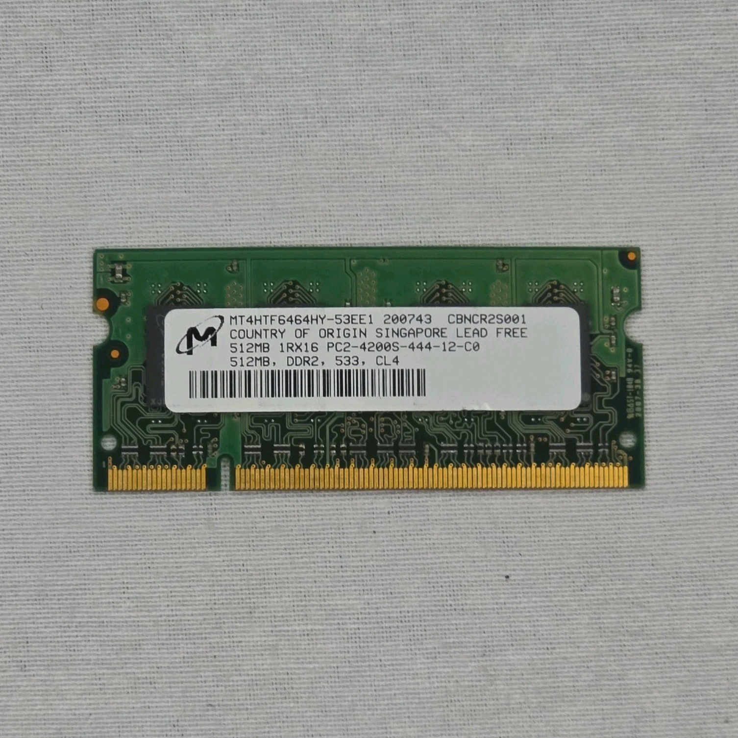 Crucial 512MB DDR2 SDRAM SO-DIMM PC2-4200S 200-Pin CL4 CT6464AC53E