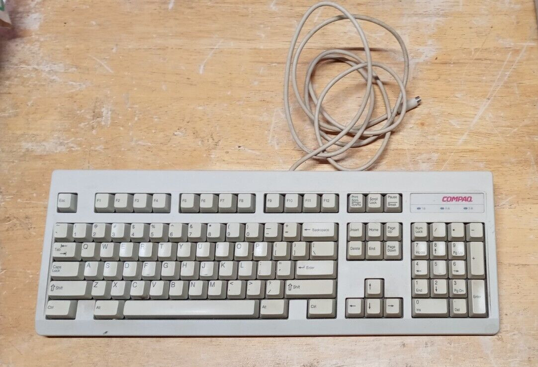 Vintage Compaq RT101 PS/2 Wired Desktop Computer Keyboard Unit 120375-001