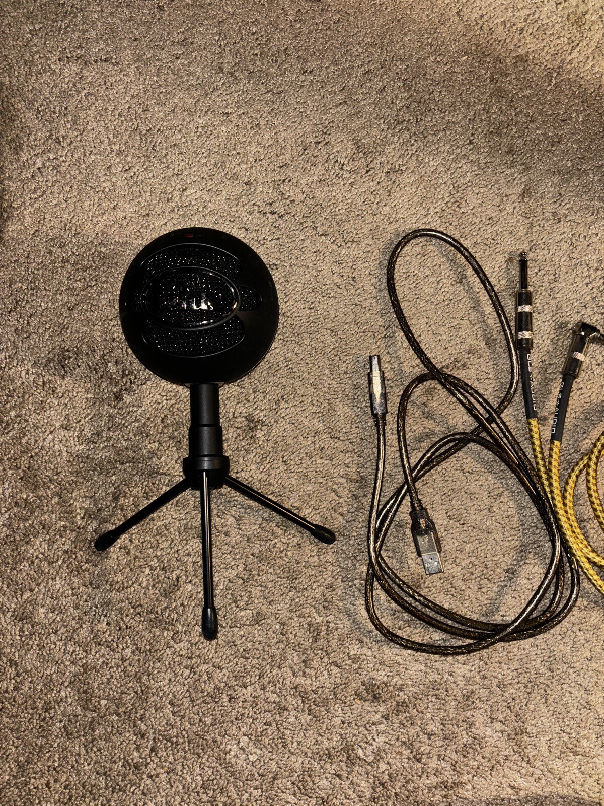 Blue Snowball iCE Mic (Black) + USB Cord & Additional GLS Audio Cord Included