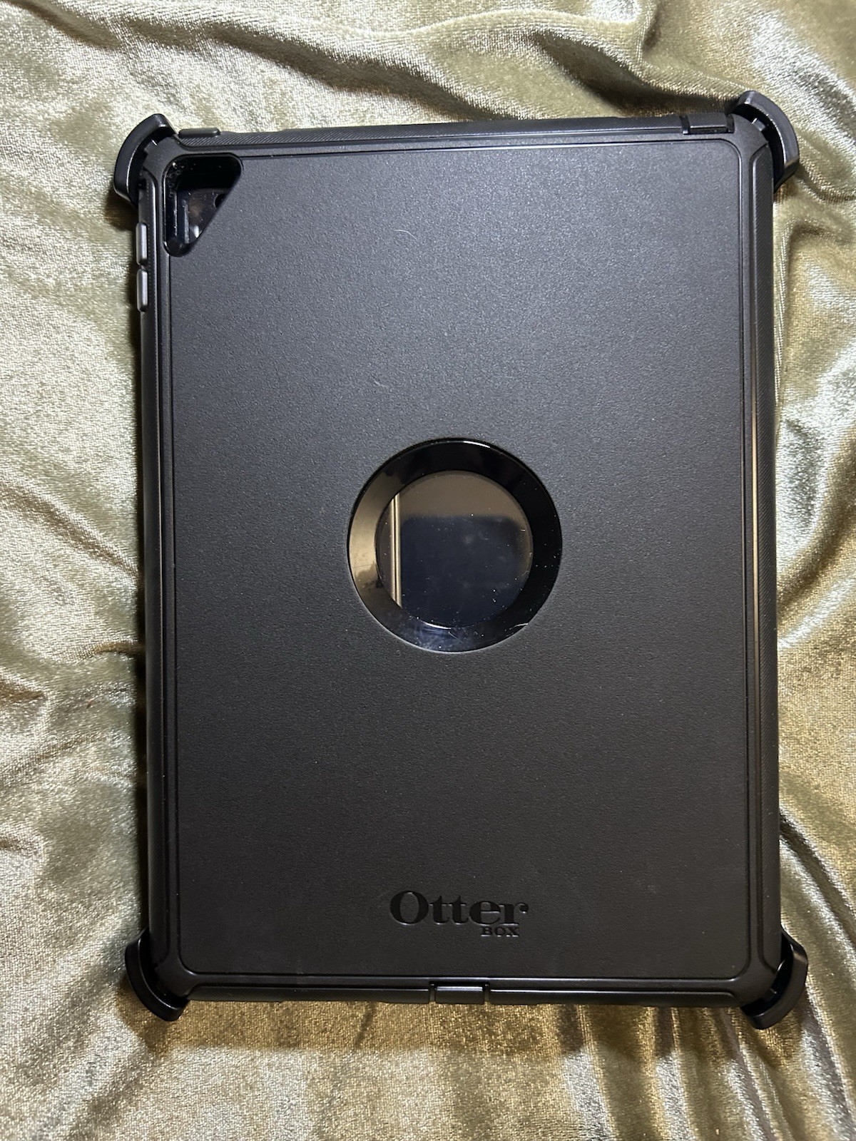 OtterBox Black Rugged Case Impact Resistant