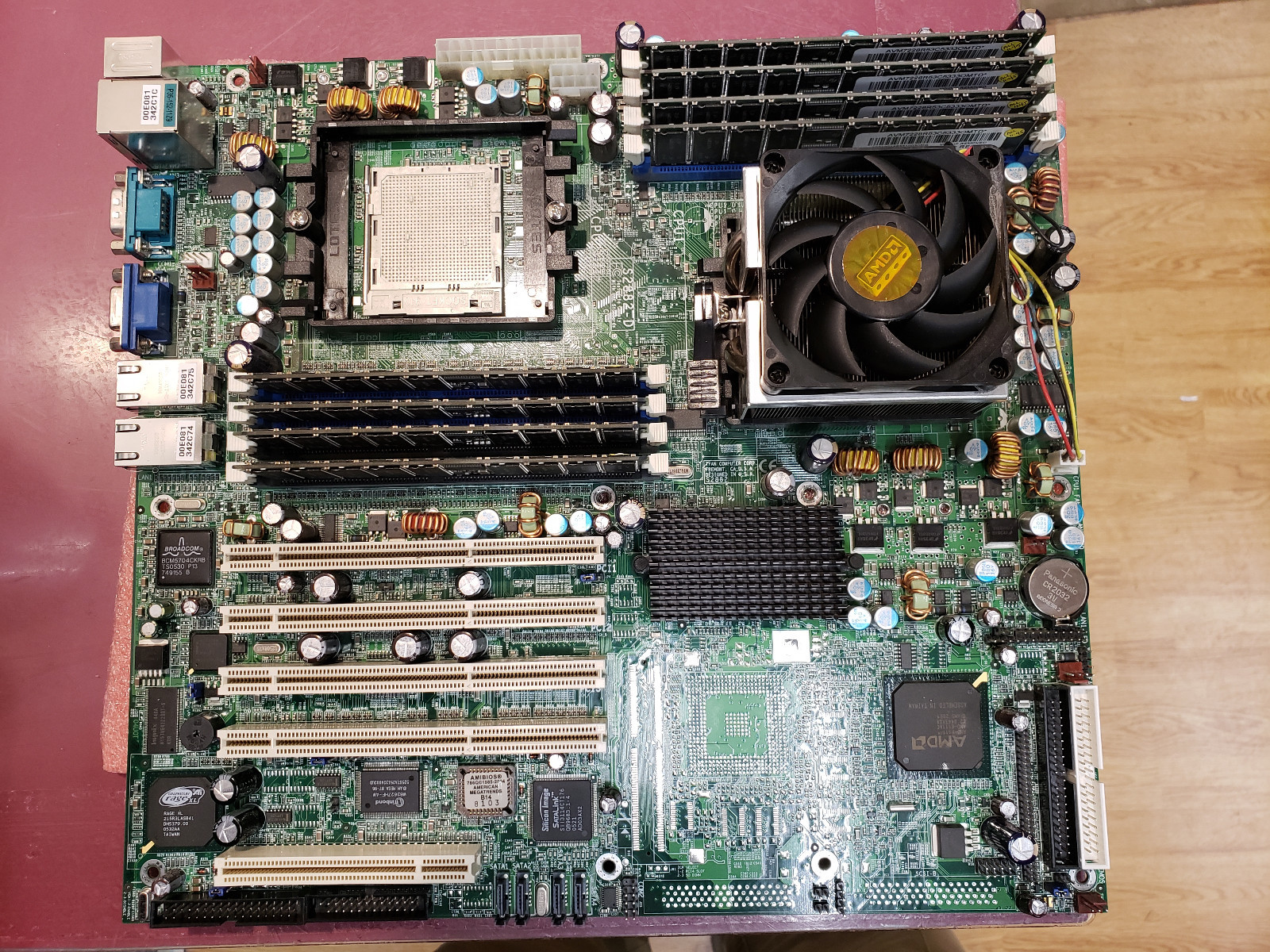 Tyan Thunder S2882G3NR-D Mainboard with Opteron 275Dc, Heatsink, 8GB DDR ECC RAM
