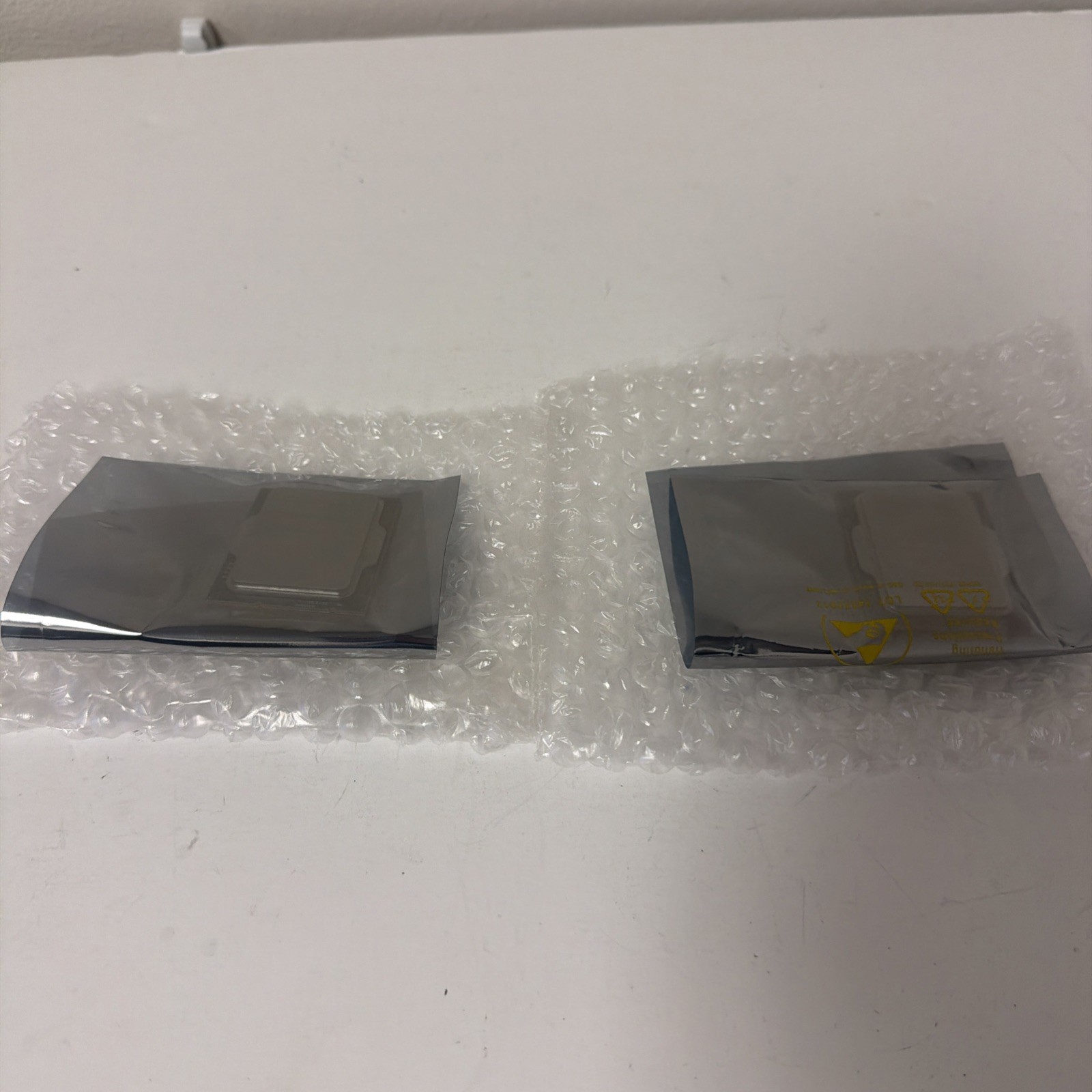 LOT OF 2X Intel Core i5-12400T SRL5X 1.8GHz 6-Core LGA1700 CPU Processor
