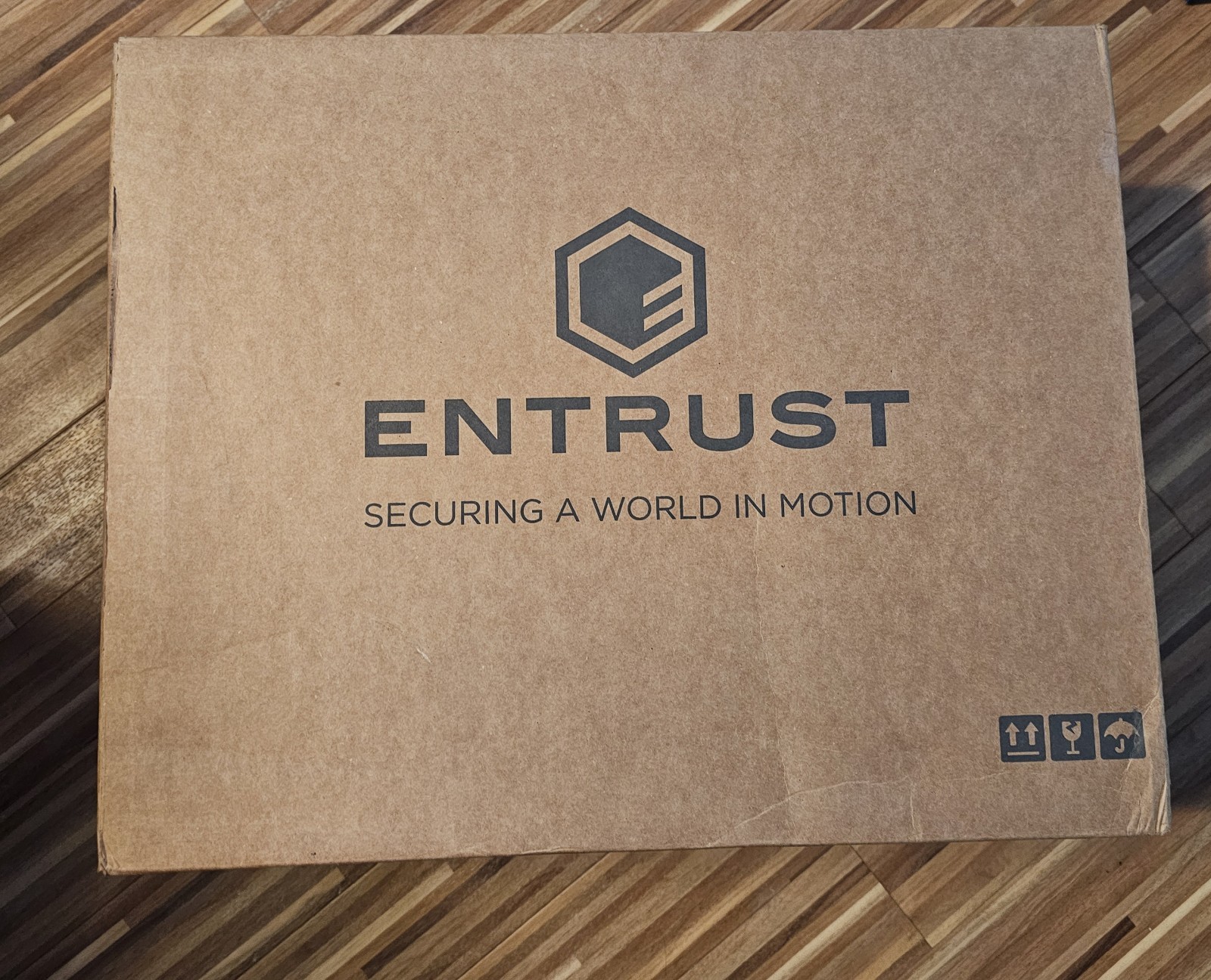 Entrust 525300-001 Sigma DS1 ID Card Printer , Simplex - Sealed