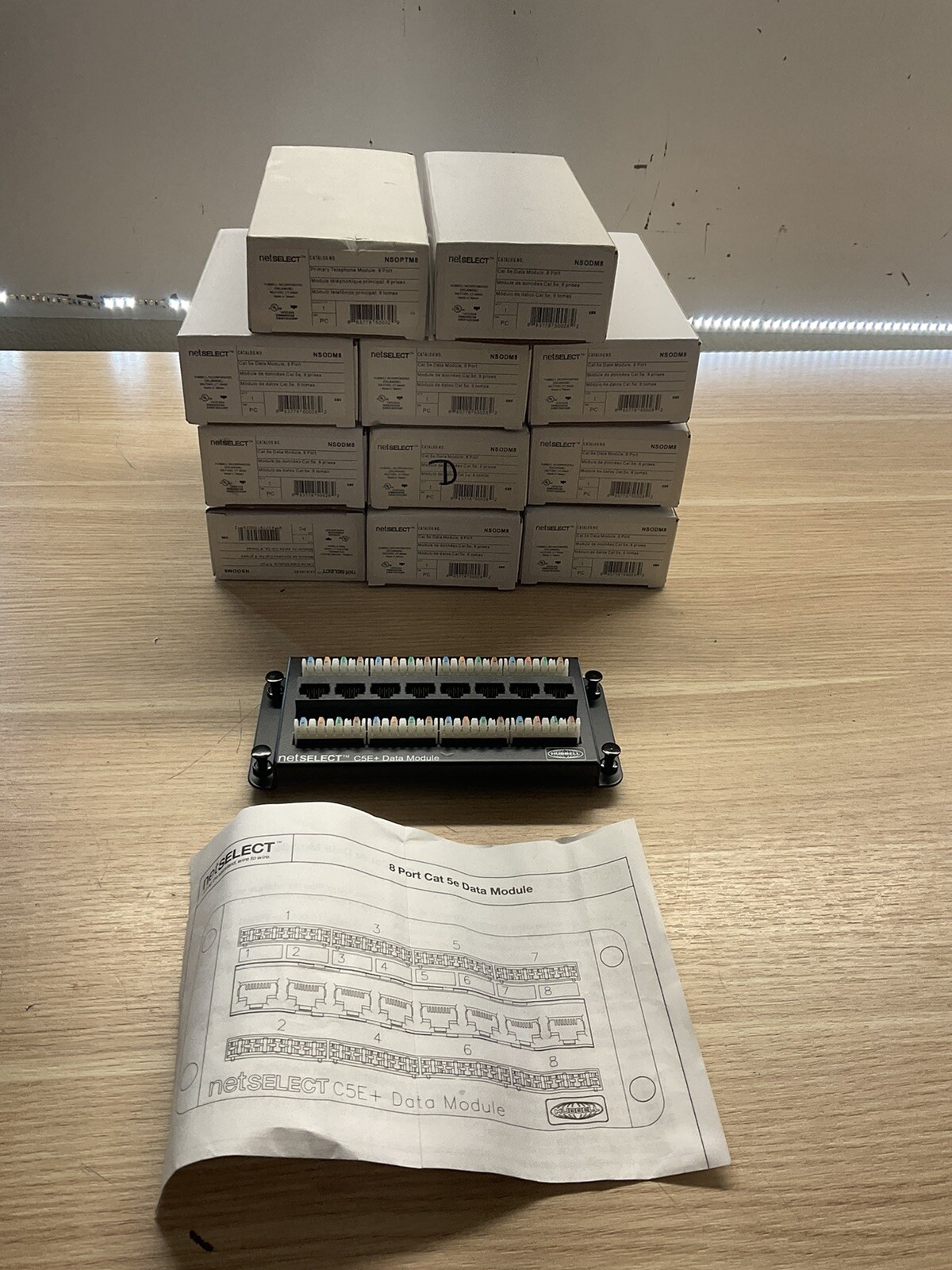 HUBBELL Wiring Systems NSODM8 netSELECT Cat 5e Data Mod/8 Port/LOT OF 11/JUA204