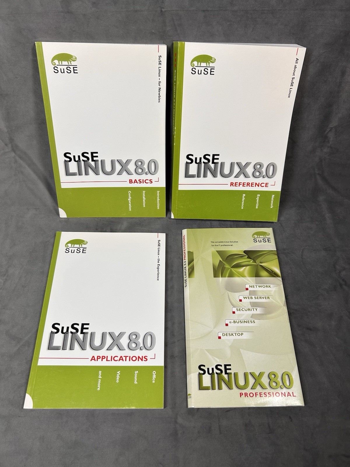 SuSE Linux 8.0 Professional 7 CD 1 DVD Set Vintage Complete OS Software (R)