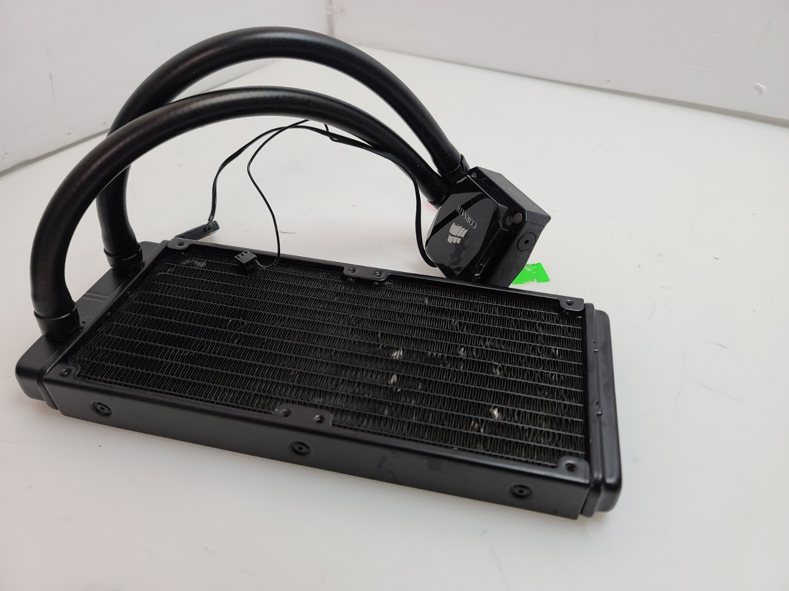 corsair cw-9060009-ww Liquid CPU Cooler Untested For Parts