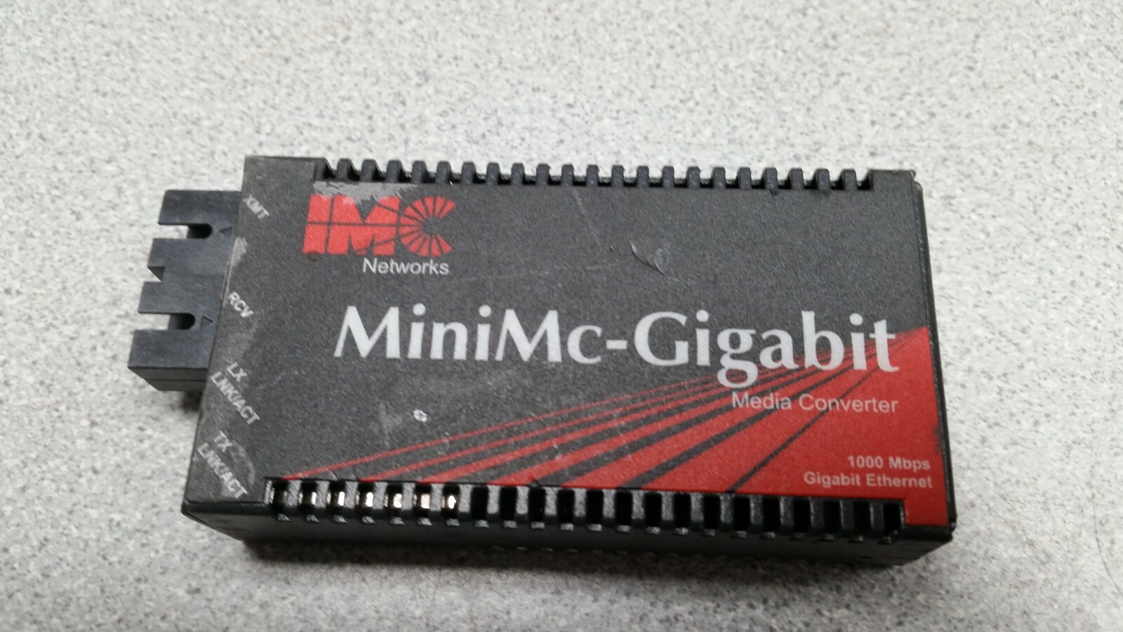 IMC NETWORKS 856-10731 GIGA-MINIMC 10/100/1000 Mbps GIGABIT FIBER CONVERTER 