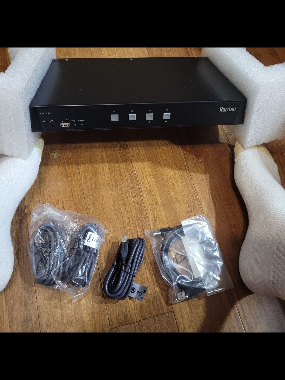 Raritan RSS-104C 4Port SecureKVM 4K DVI USB smart card (CAC) NIAP PP3