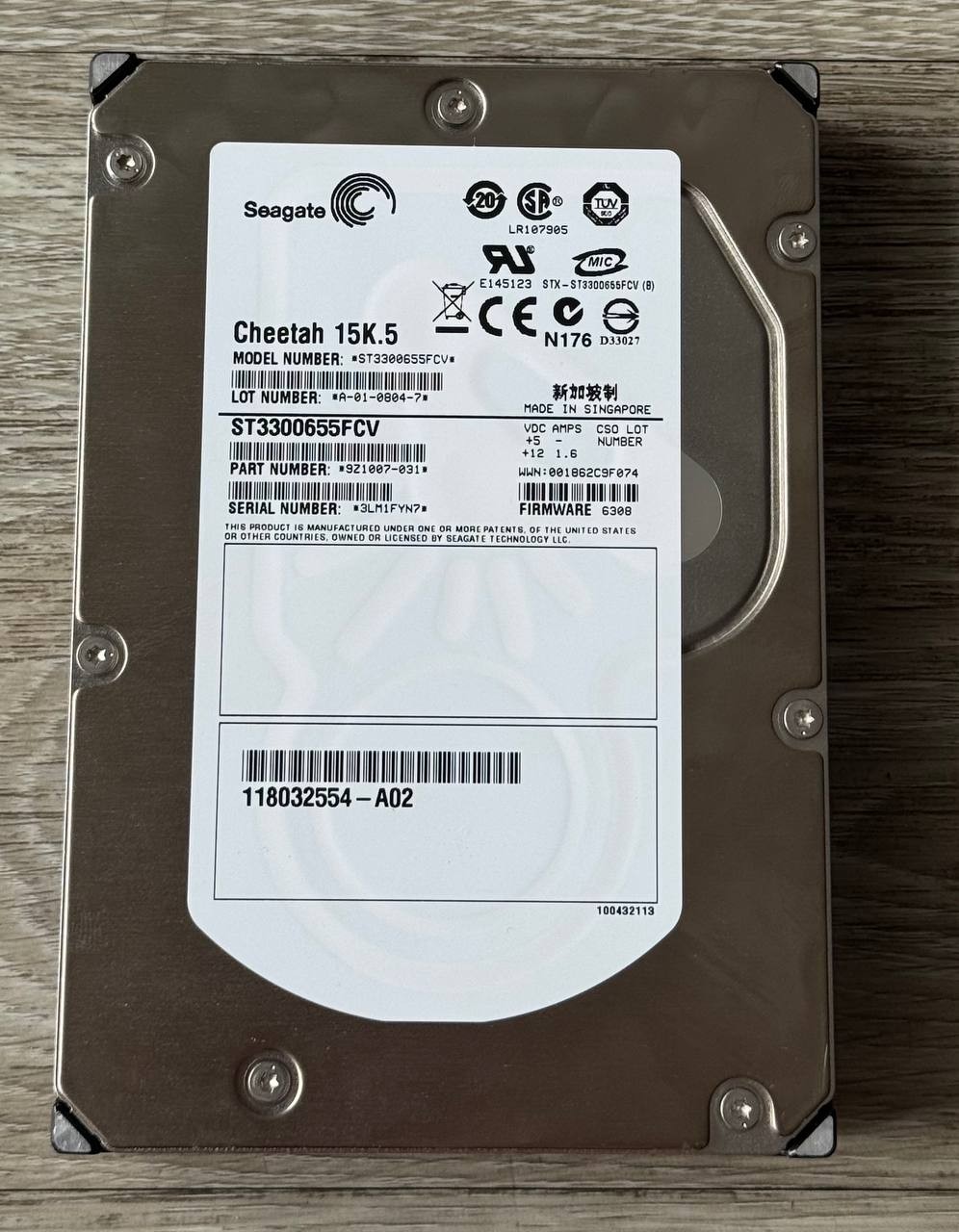 Seagate Cheetah 15K.5 ST3300655FCV 300GB 15K RPM Fibre Channel HDD