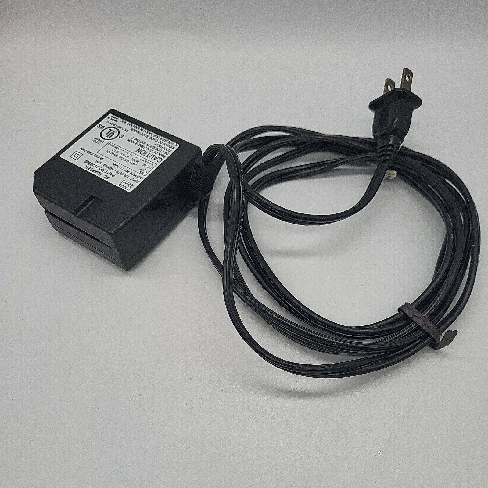 SKYNET AC Power Adapter Supply Cord 15J0300 DAD-3004 Output 30 DC 0.4 A