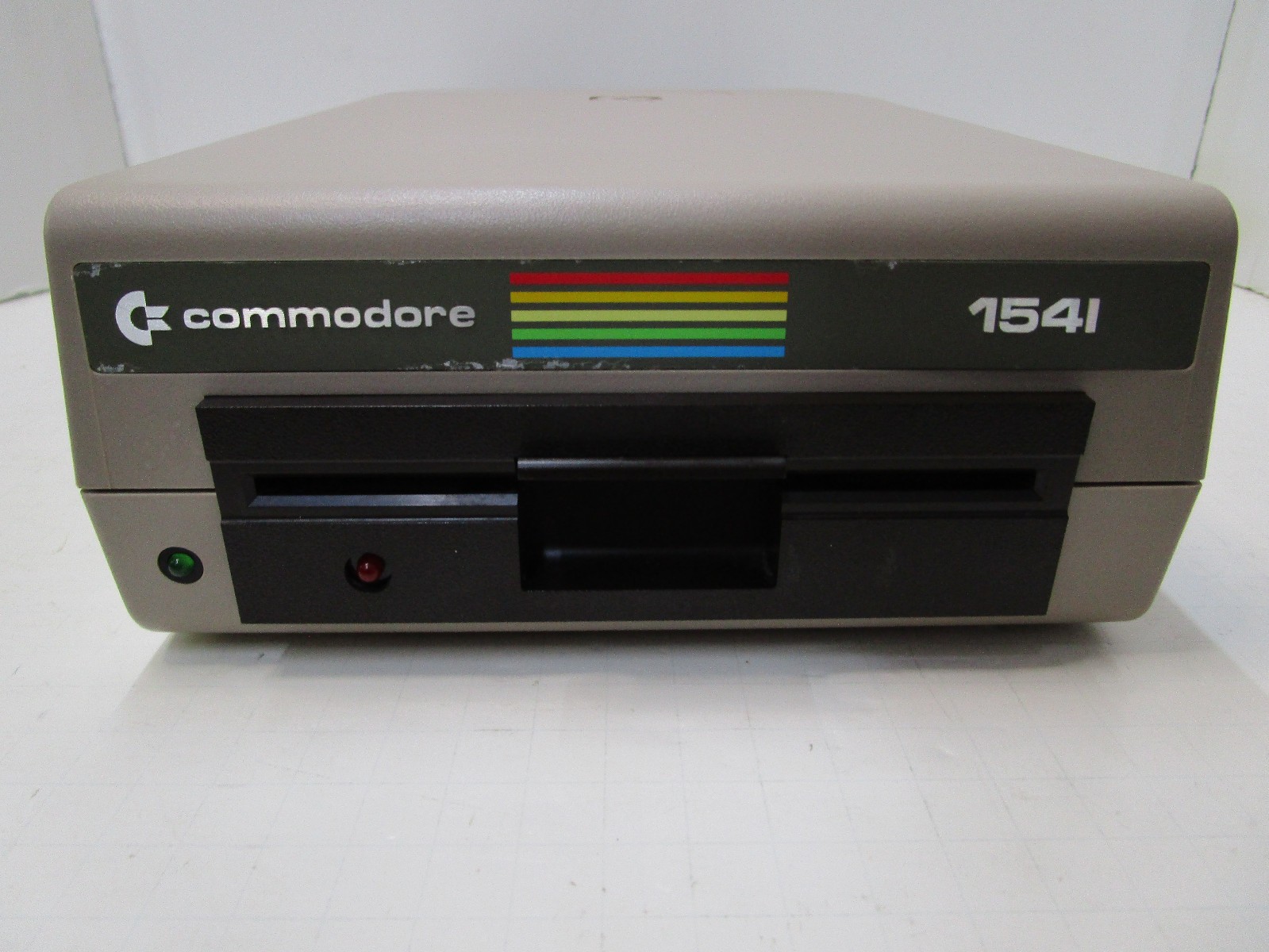 COMMODORE 1541 FLOPPY DRIVE FOR C64 64C VIC-20 PLUS/4 128 TESTED/WORKING LX65 💾