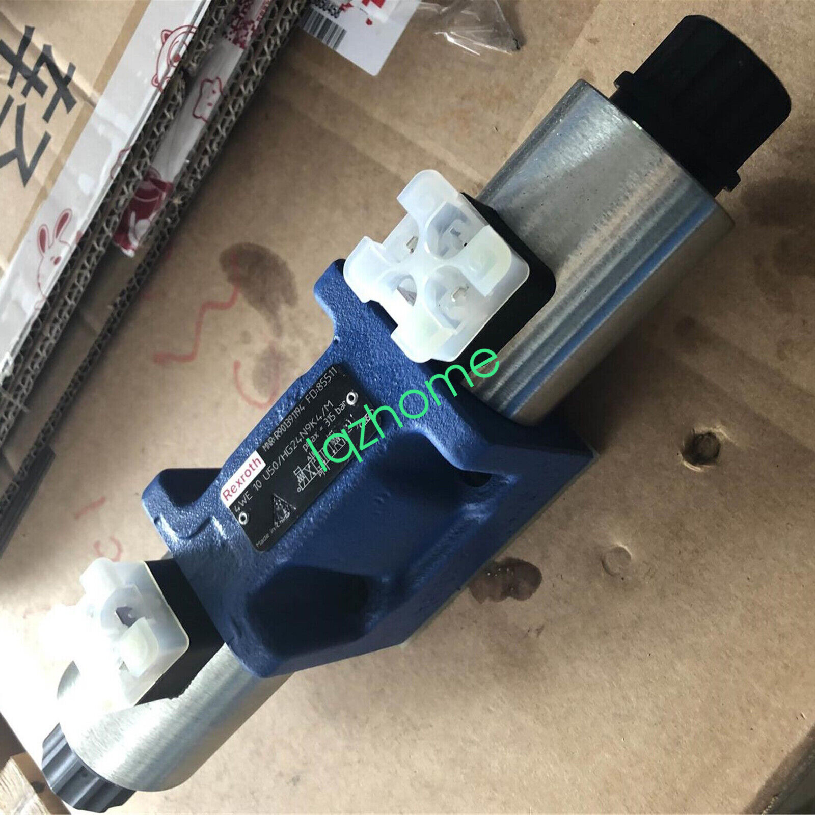one new Rexroth R901391194 4WE10U50/HG24N9K4/M Directional spool valve DHL