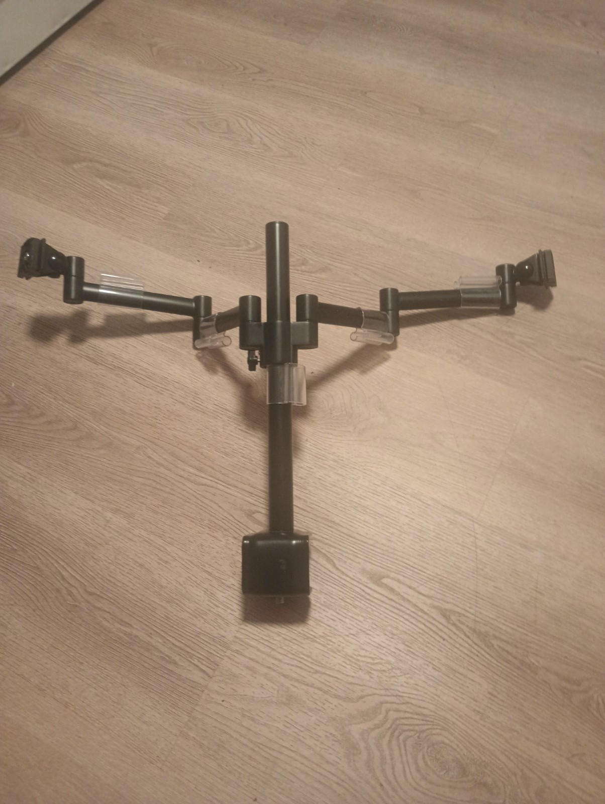 Autonomous A139 Dual Monitor Mounting Arm