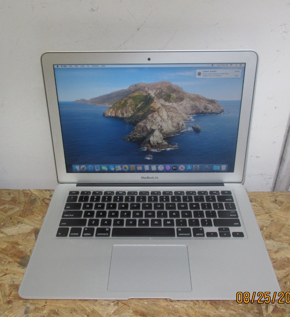 MacBook Air 13" 2017 A1466 Intel Core i5 @ 1.8GHz 8GB RAM 256GB SSD SILVER.