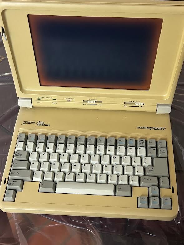 ZENITH DATA SYSTEMS MINI SPORTS ZL-2 LAPTOP COMPUTER SUPER SPORT VINTAGE INTEL