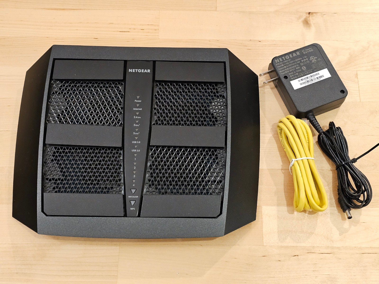 NETGEAR Nighthawk X6S AC4000 Tri-Band WiFi Router R8000P w/ OEM Power & Ethernet