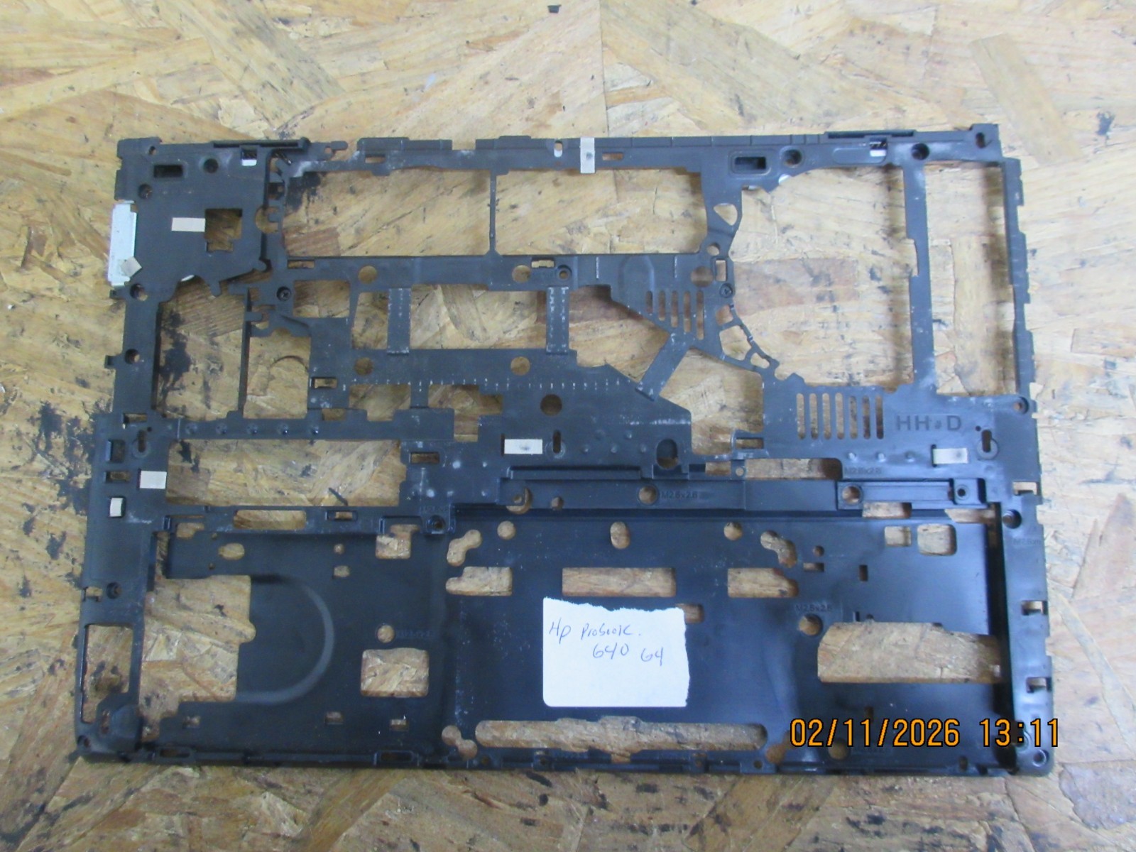 HP ProBook 14" 640 G5 OEM Bottom Base Case Middle Frame L09540-001.