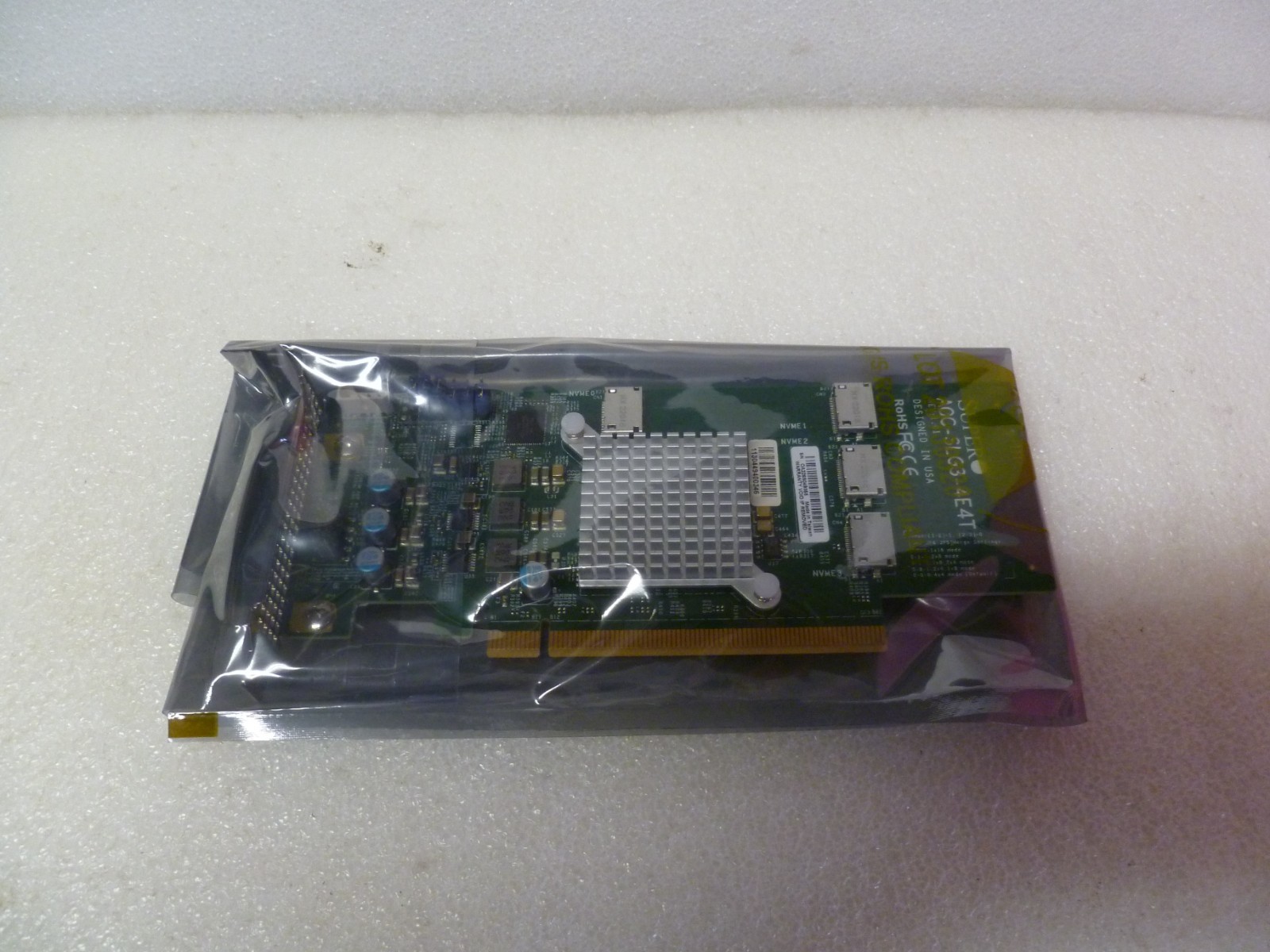 Supermicro AOC-SLG3-4E4T 4 Port NVMe PCIE X16 Retimer